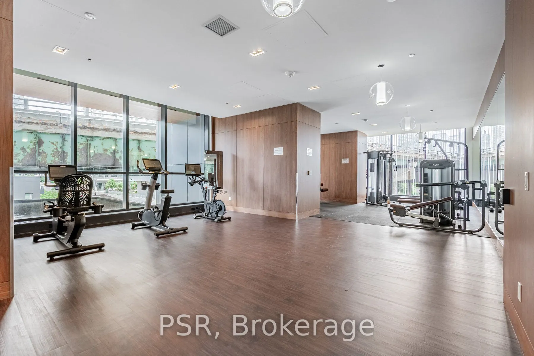 19 Bathurst Street, #2310