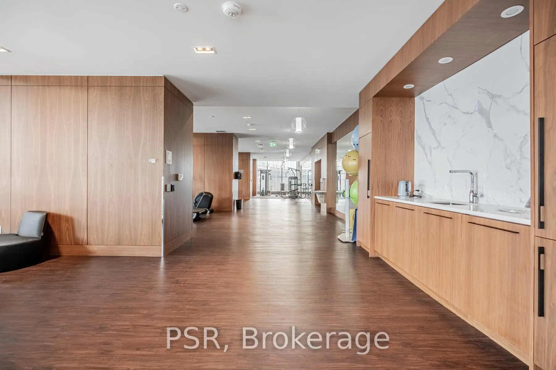 19 Bathurst Street, #2310