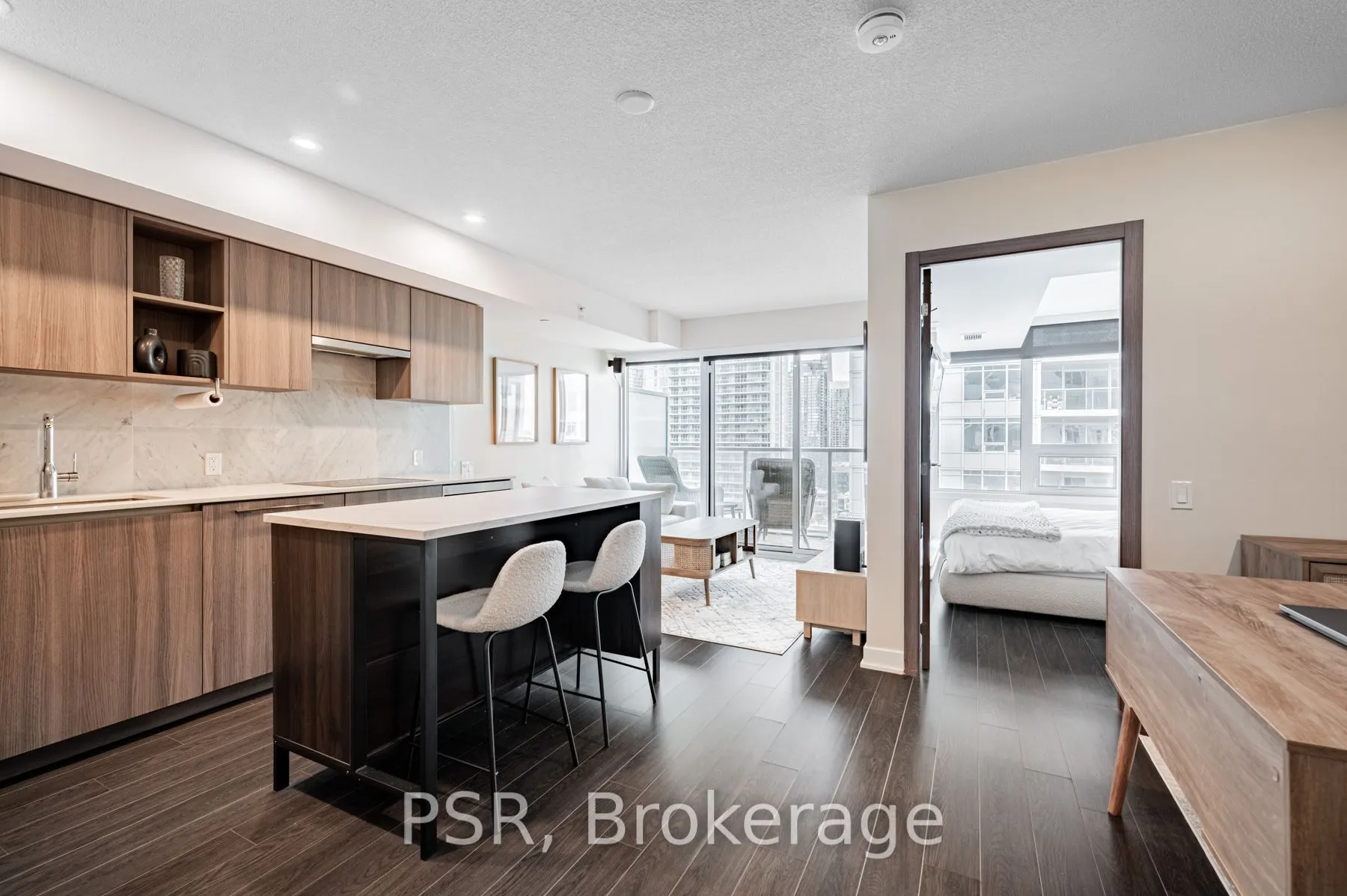 19 Bathurst Street, #2310