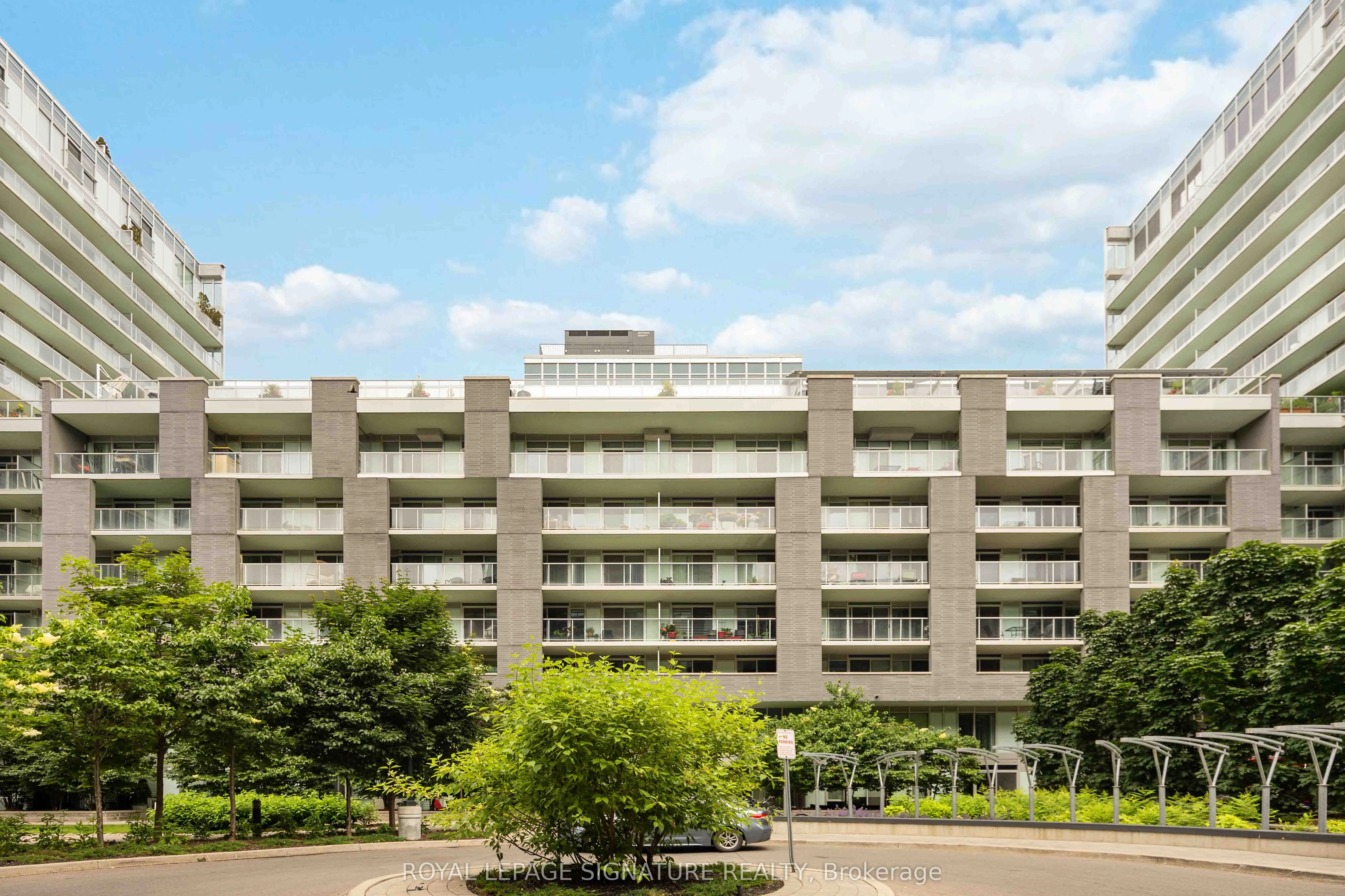 565 Wilson Avenue, #W311