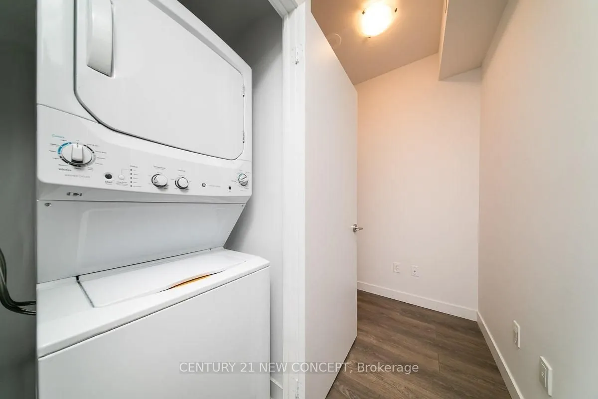 8 Eglinton Avenue E, #4502