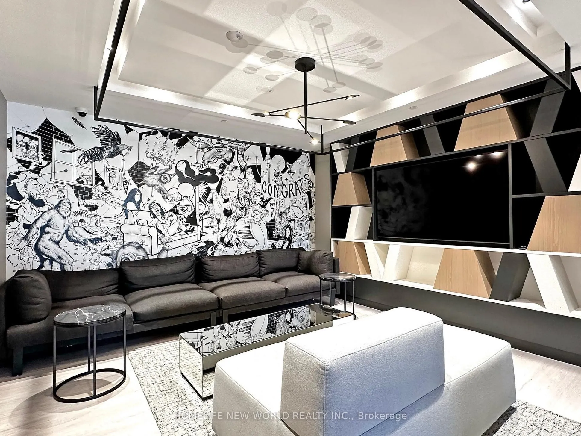 2 Augusta Avenue, #LPH03