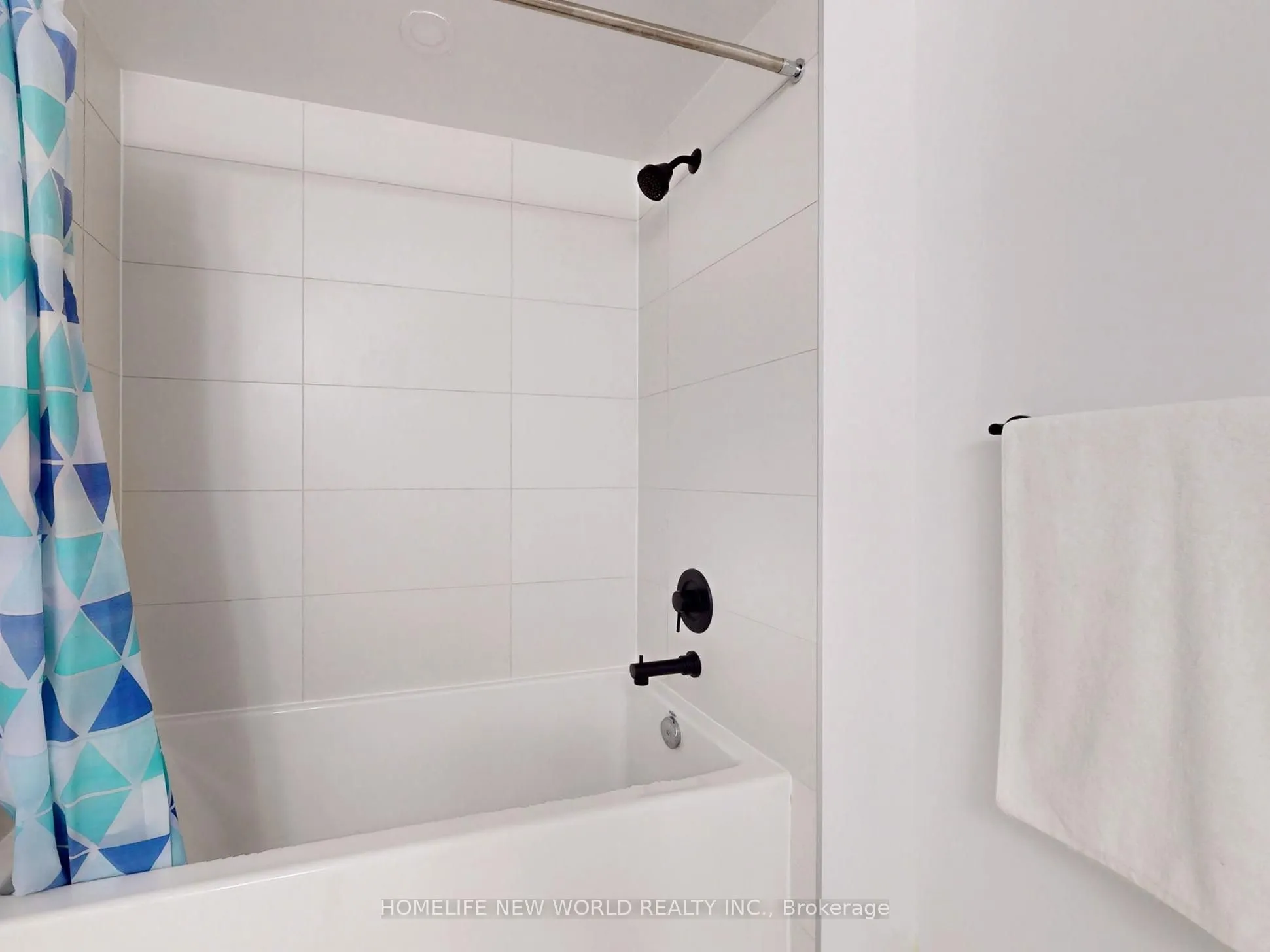 2 Augusta Avenue, #LPH03