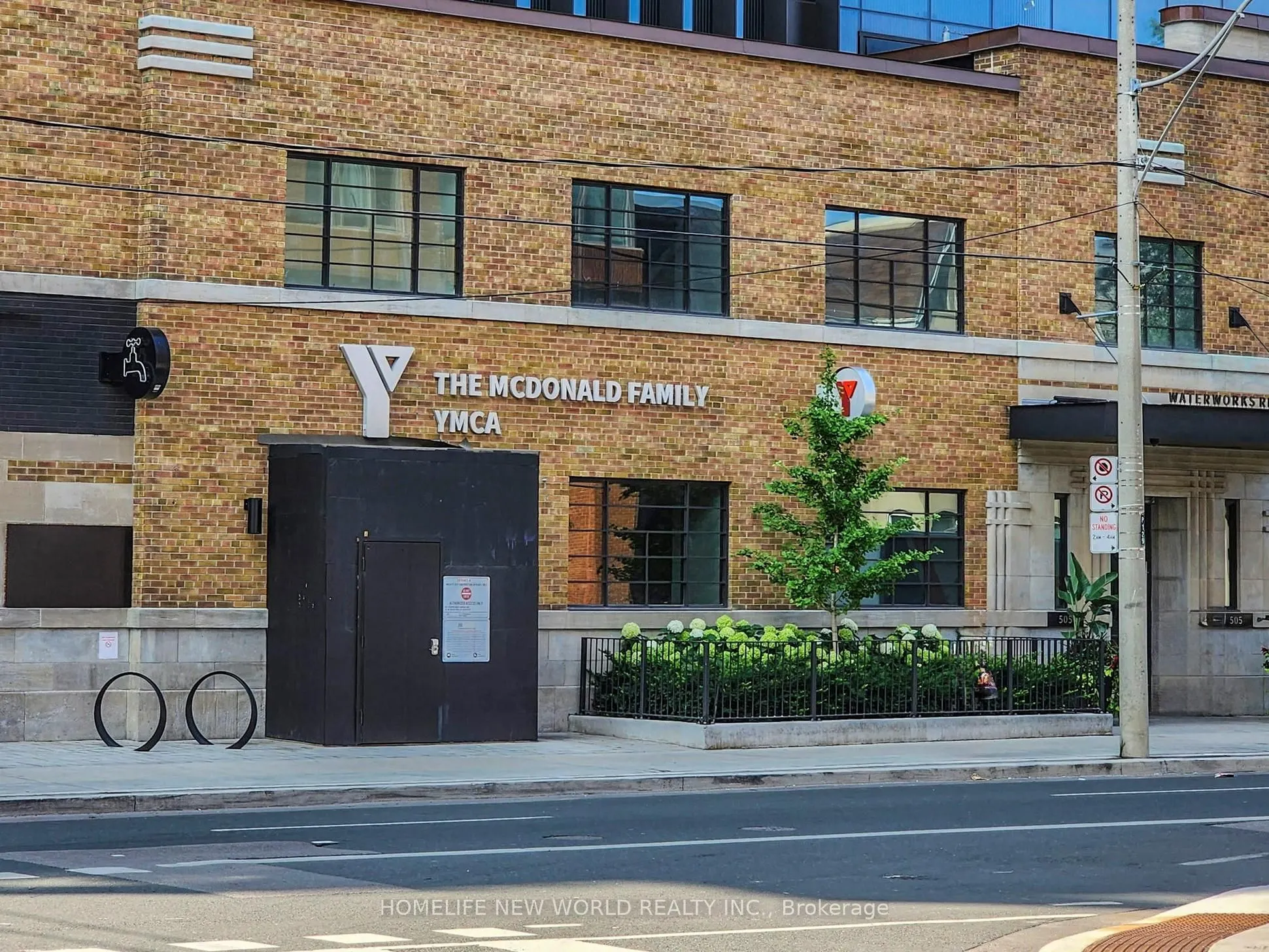 2 Augusta Avenue, #LPH03