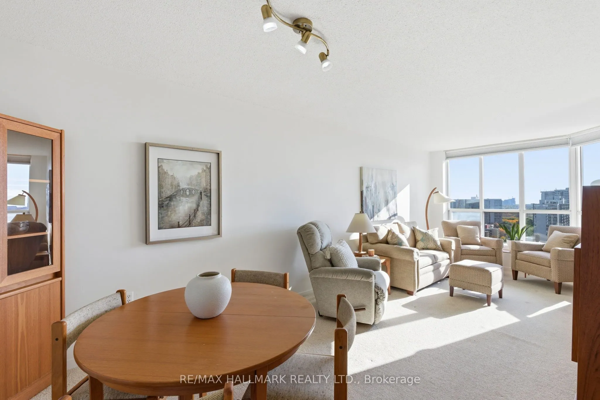 21 Overlea Boulevard, #1801