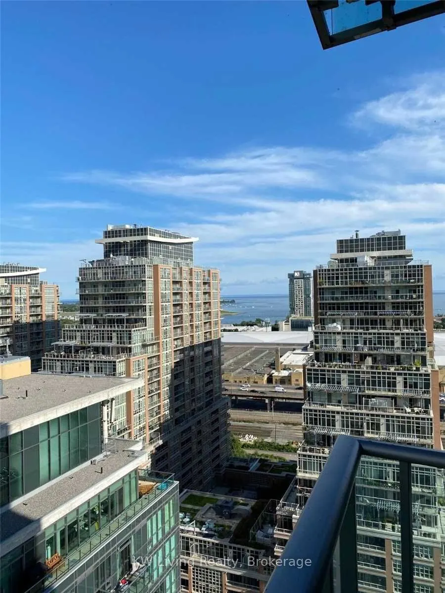 150 East Liberty Street, #2004