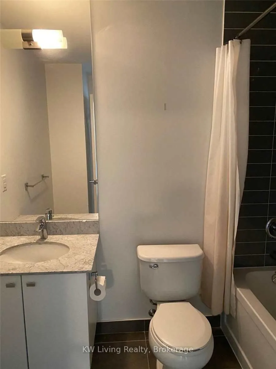 150 East Liberty Street, #2004