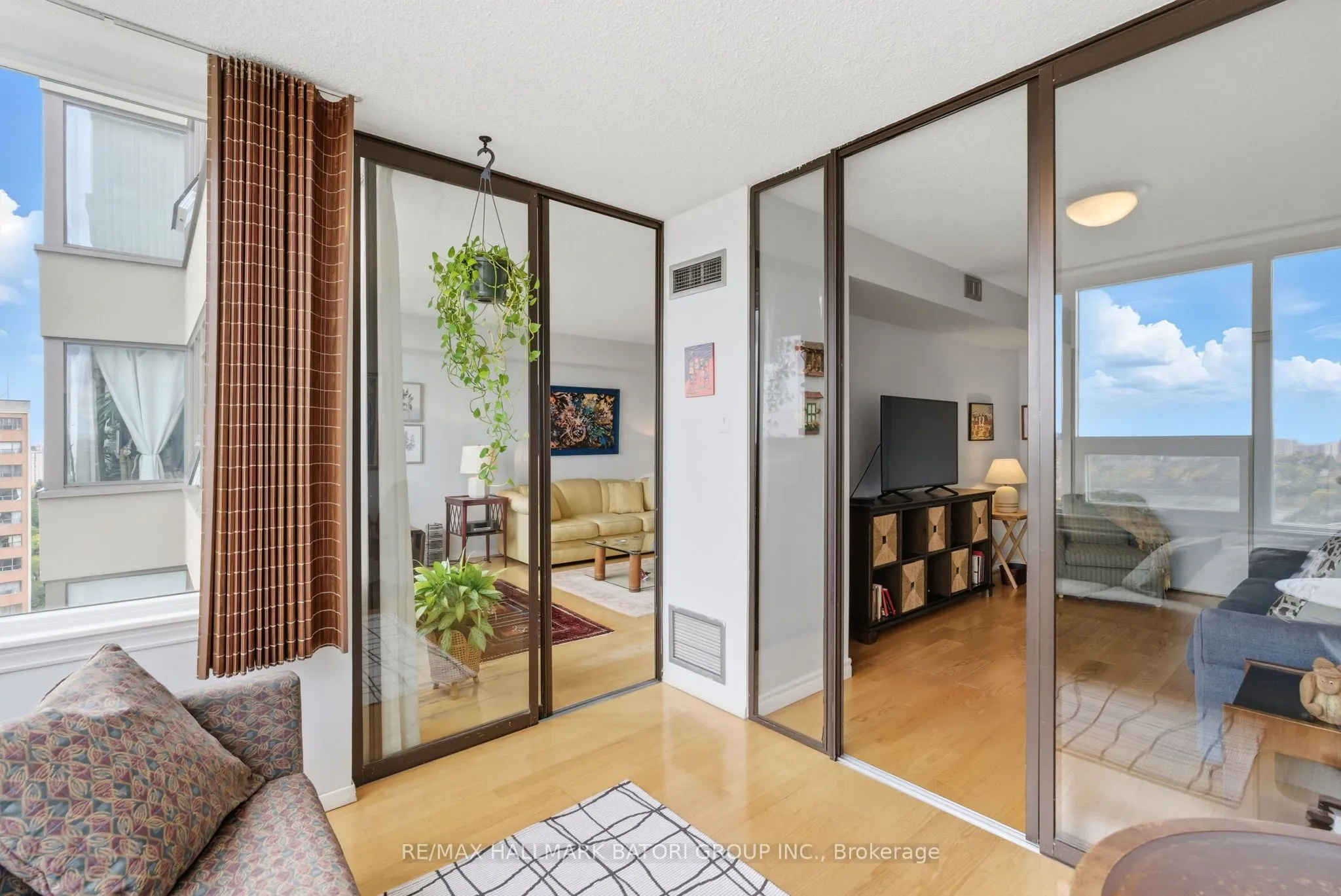 55 Skymark Drive, #1901