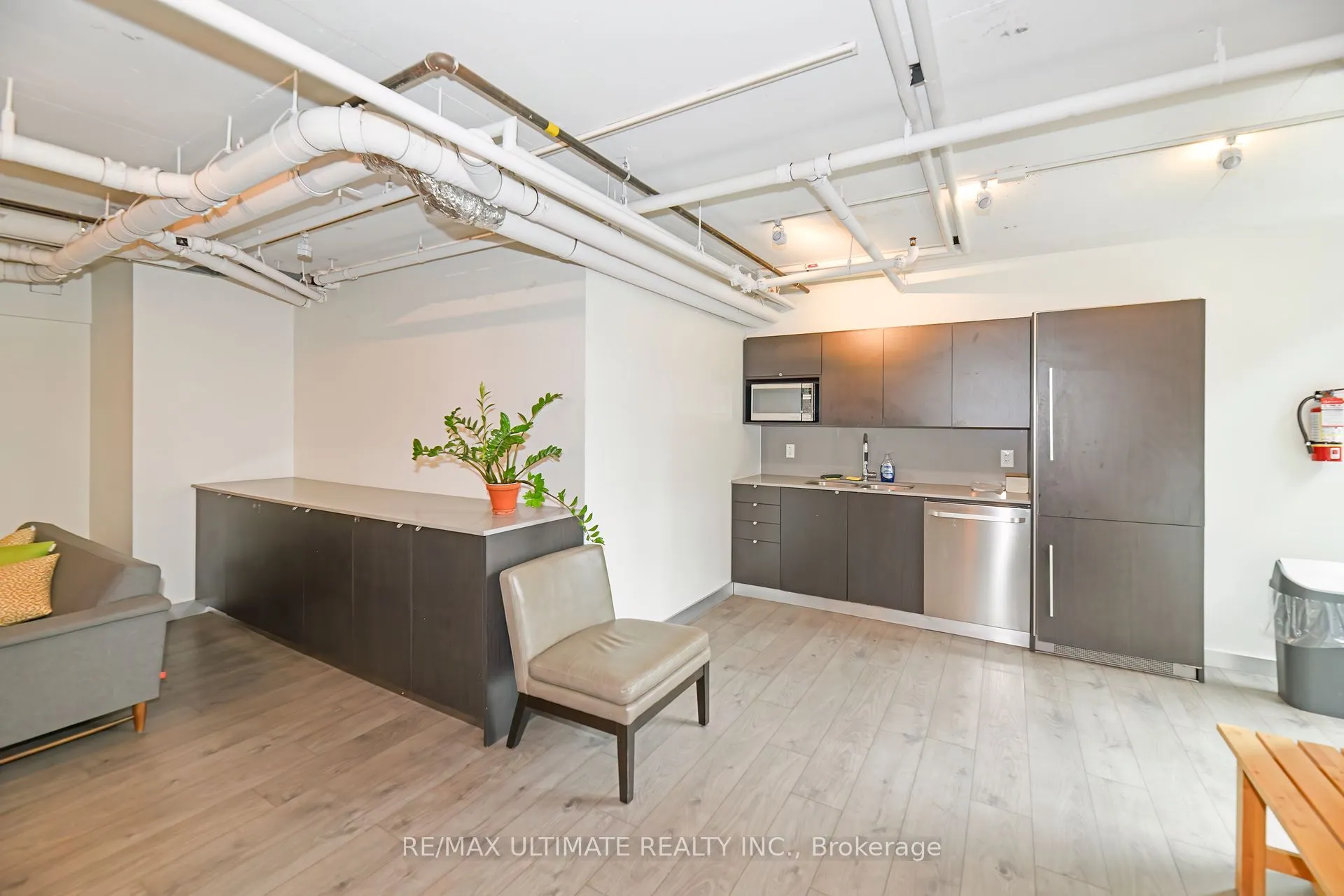 32 Camden Street, ## 405