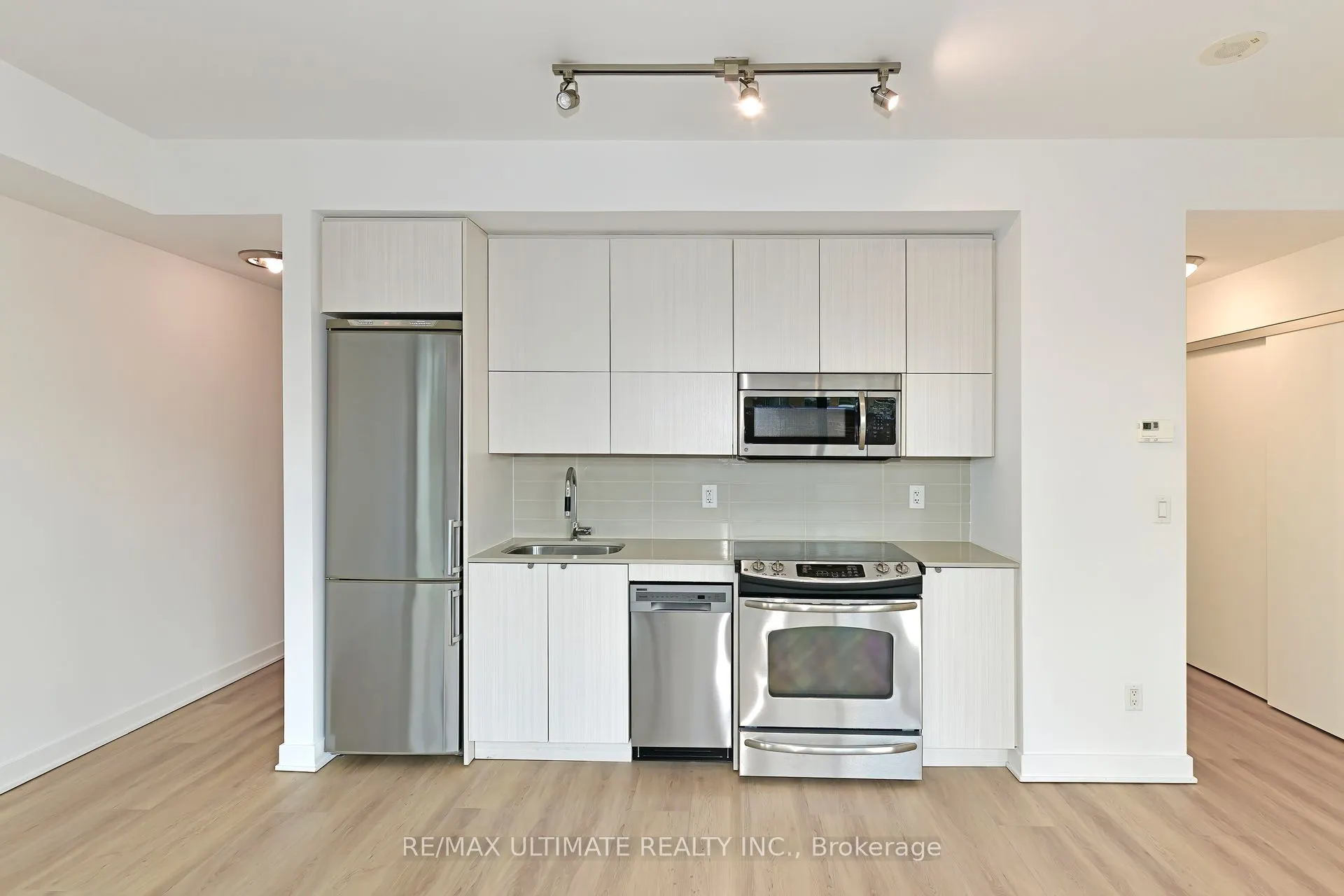 32 Camden Street, ## 405