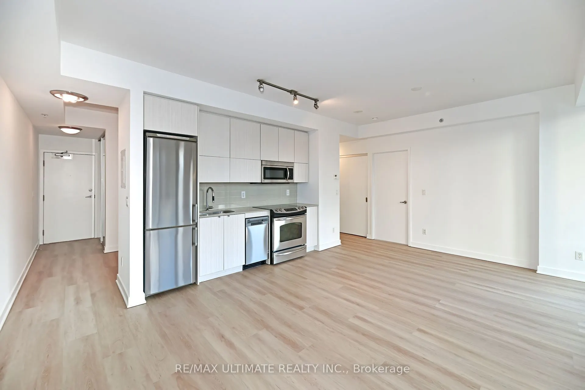 32 Camden Street, ## 405