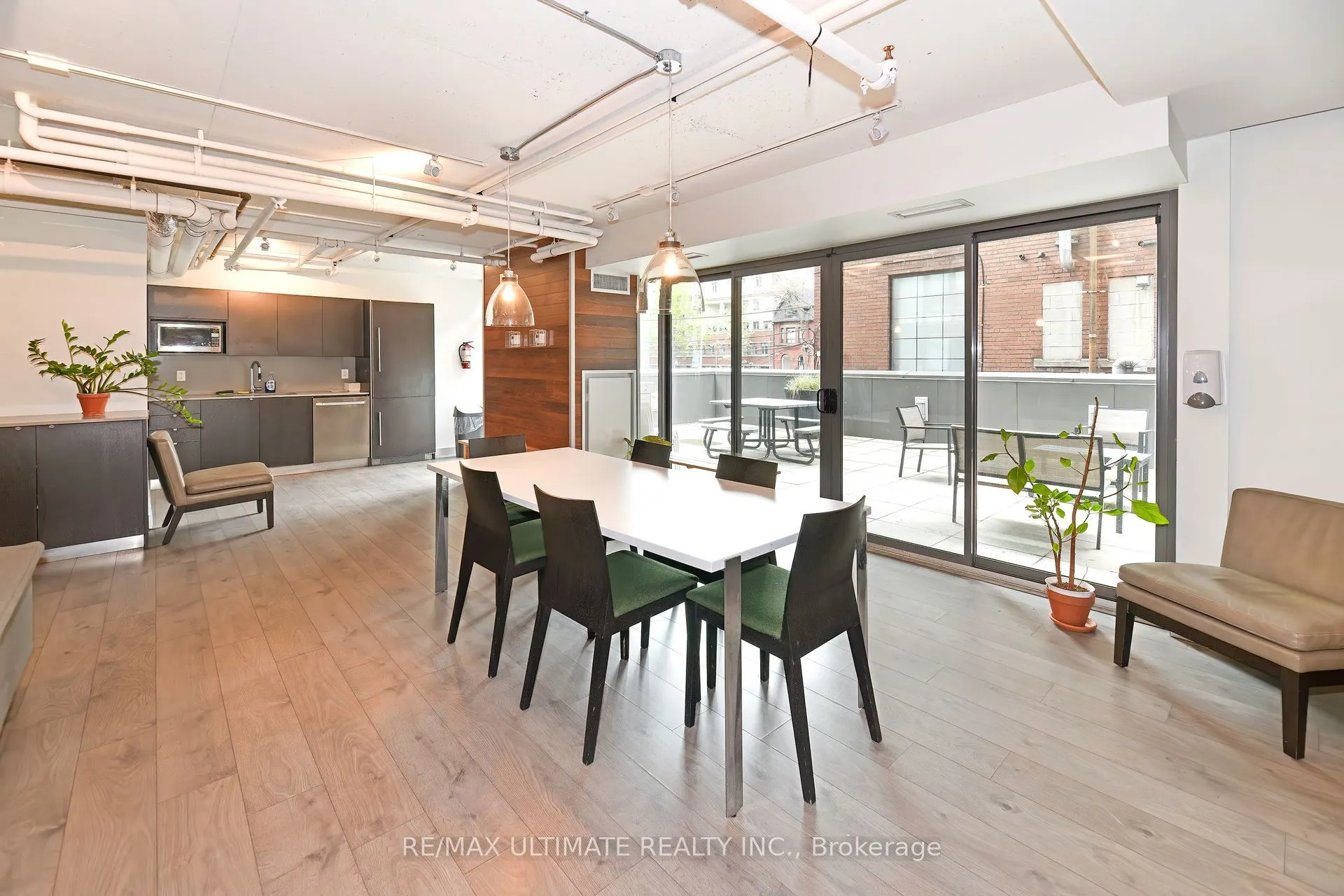 32 Camden Street, ## 405