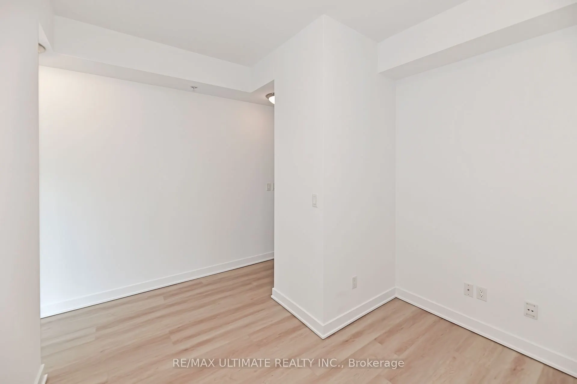 32 Camden Street, ## 405