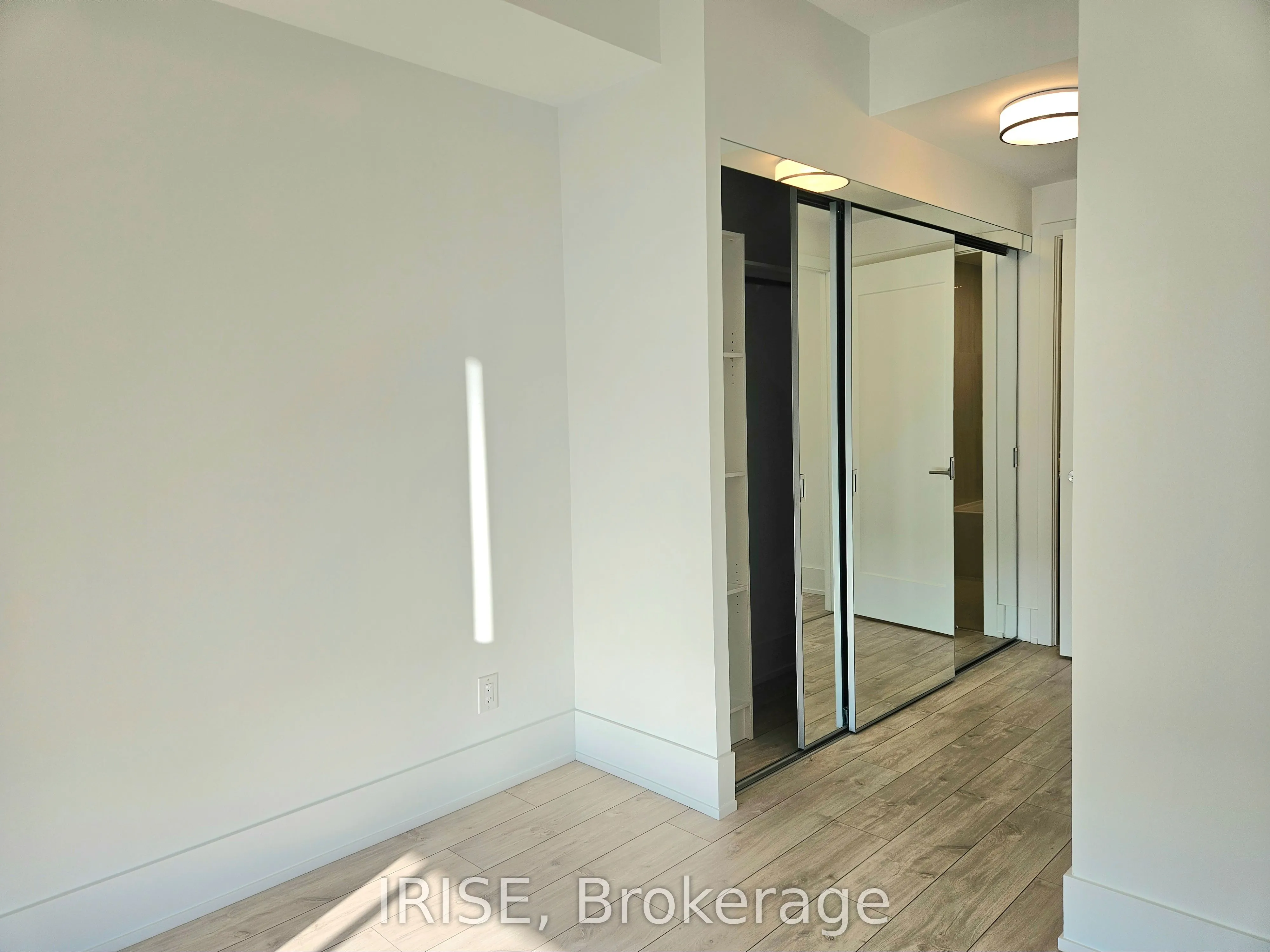 115 Denison Avenue, #905