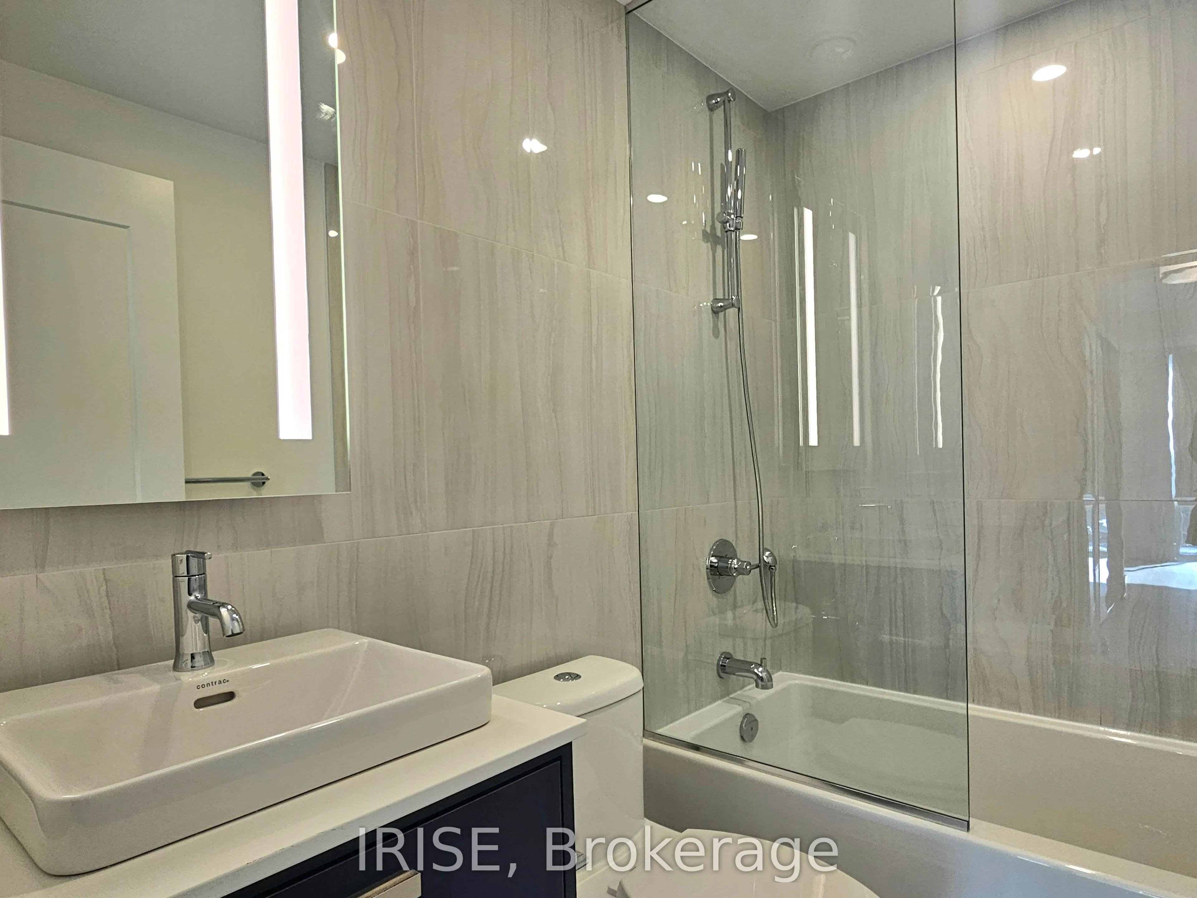 115 Denison Avenue, #905