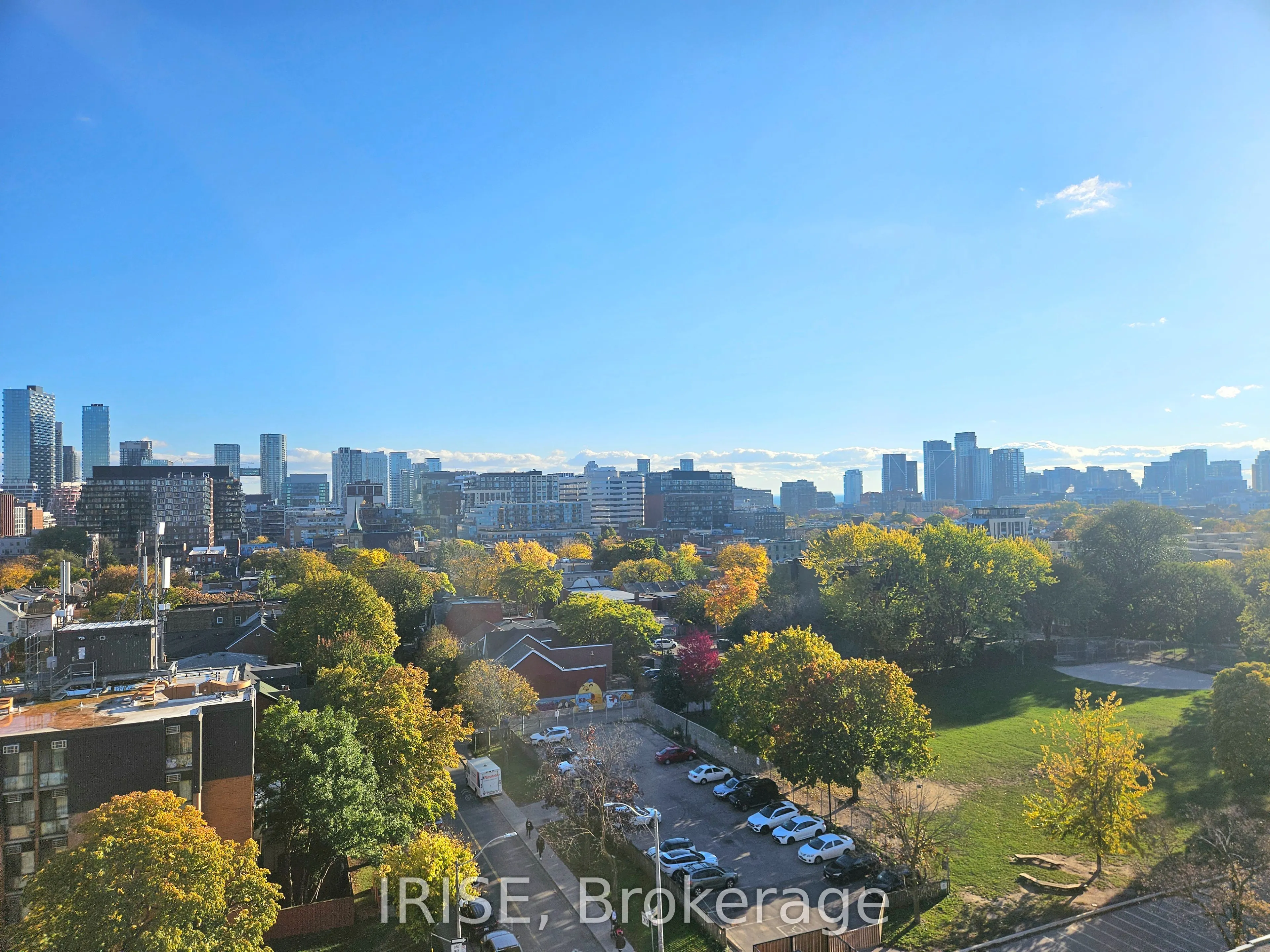 115 Denison Avenue, #905