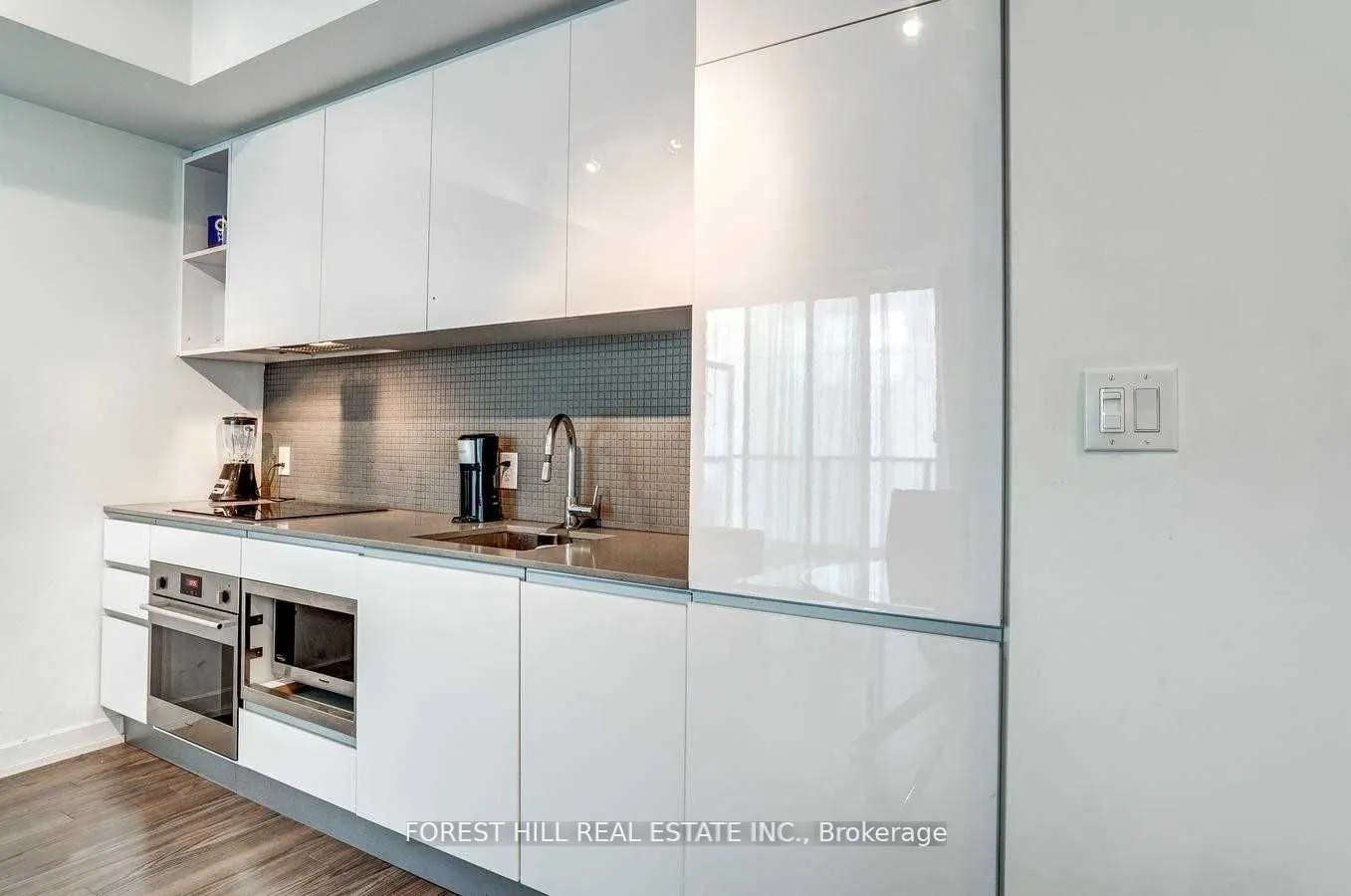 377 Madison Avenue, #426