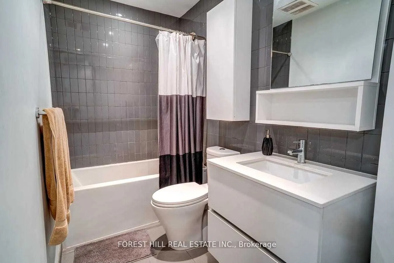 377 Madison Avenue, #426