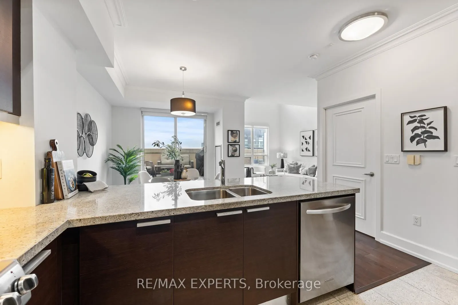 650 Sheppard Avenue, #PH08