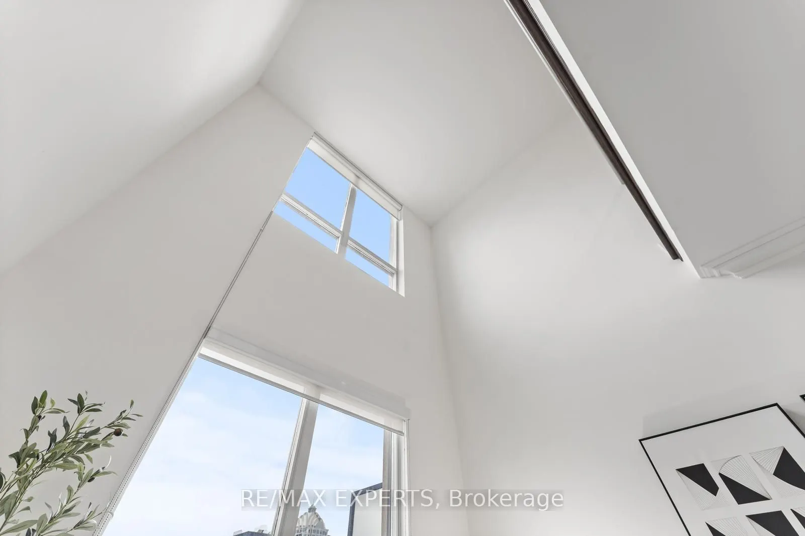 650 Sheppard Avenue, #PH08