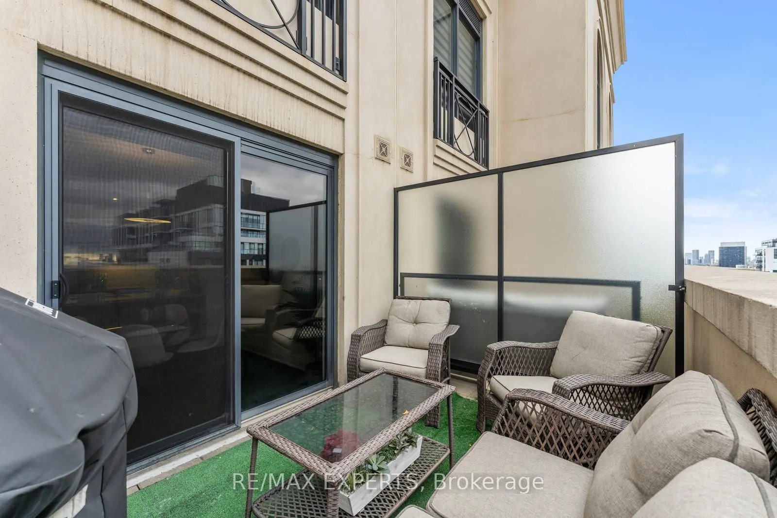 650 Sheppard Avenue, #PH08