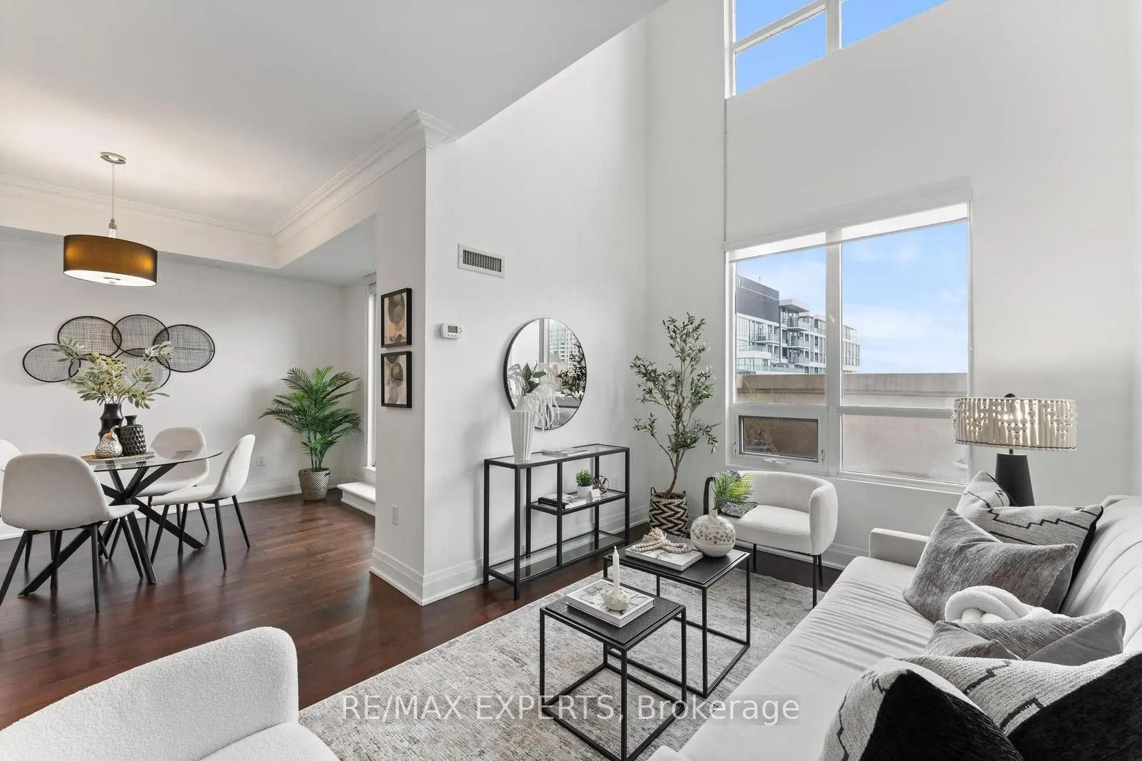 650 Sheppard Avenue, #PH08