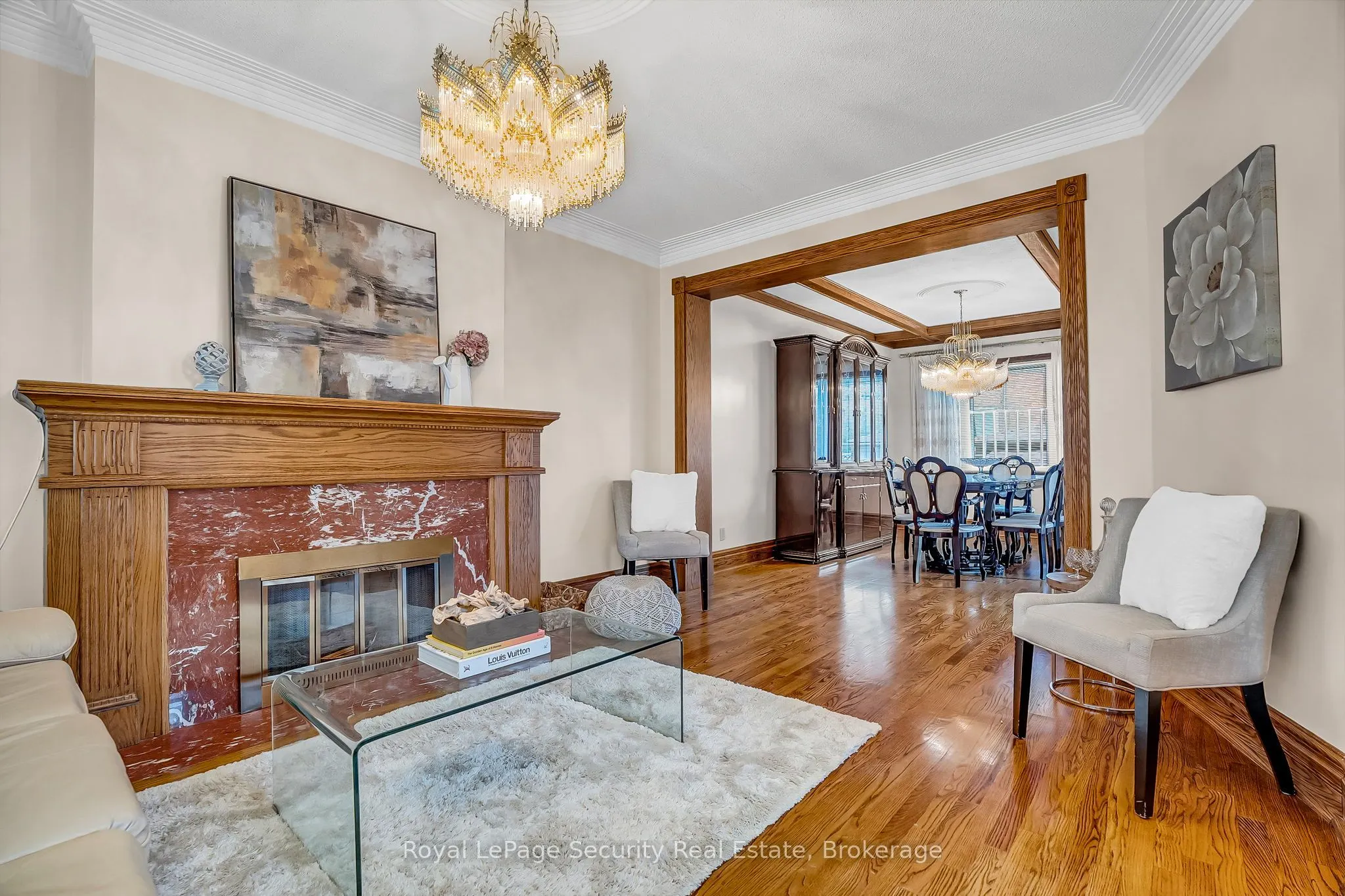 1937 Dufferin Street