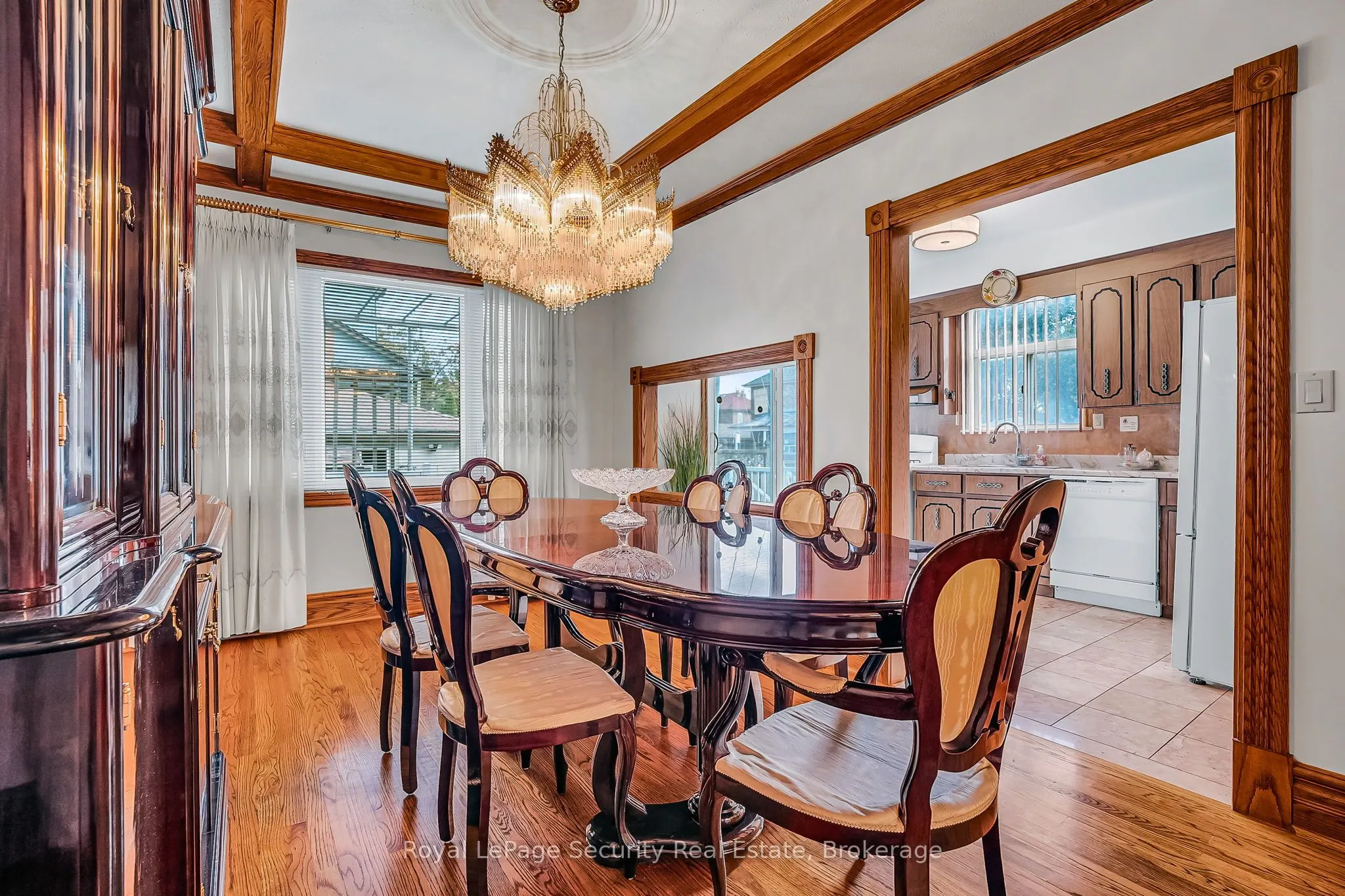 1937 Dufferin Street