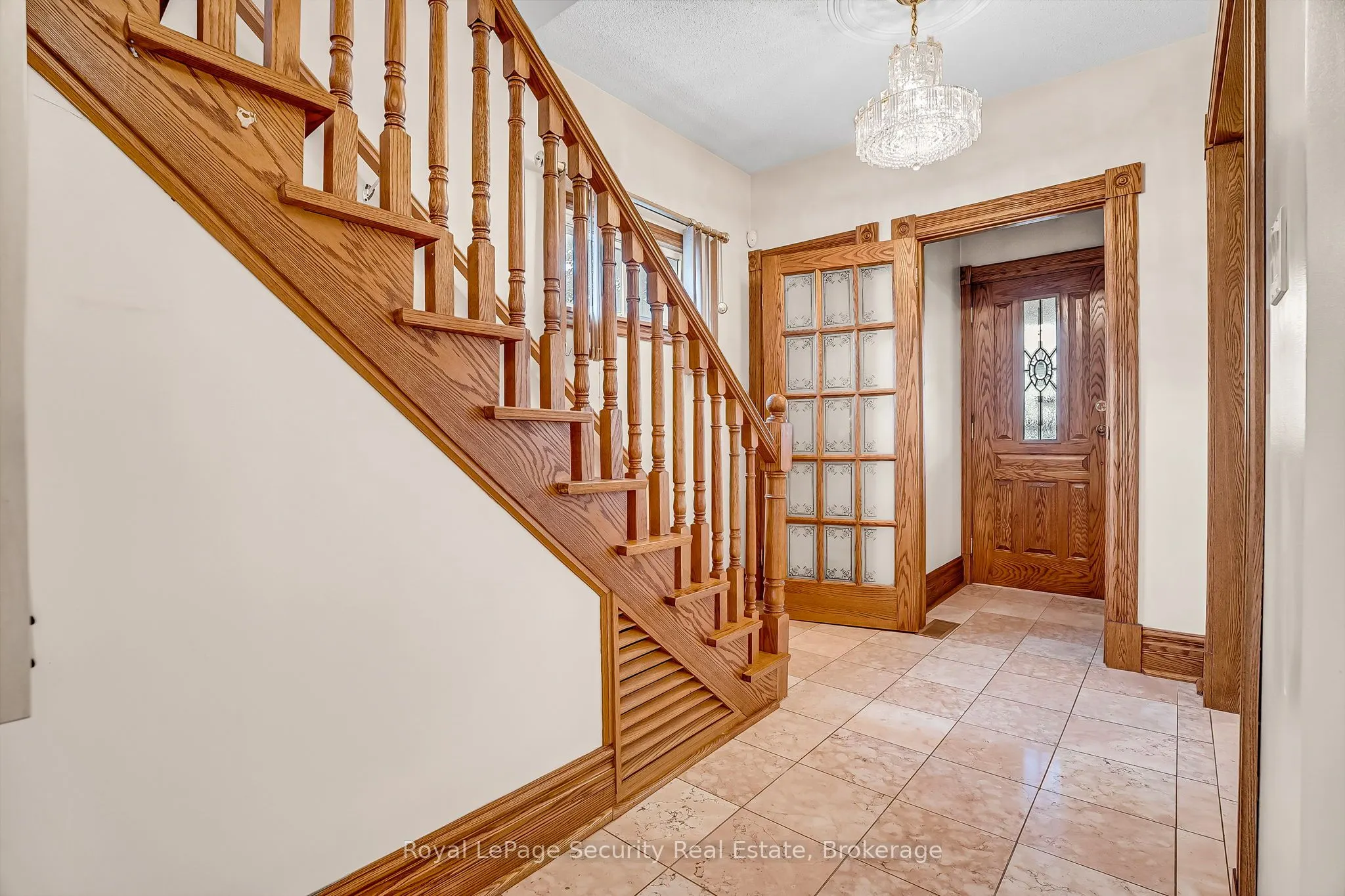 1937 Dufferin Street