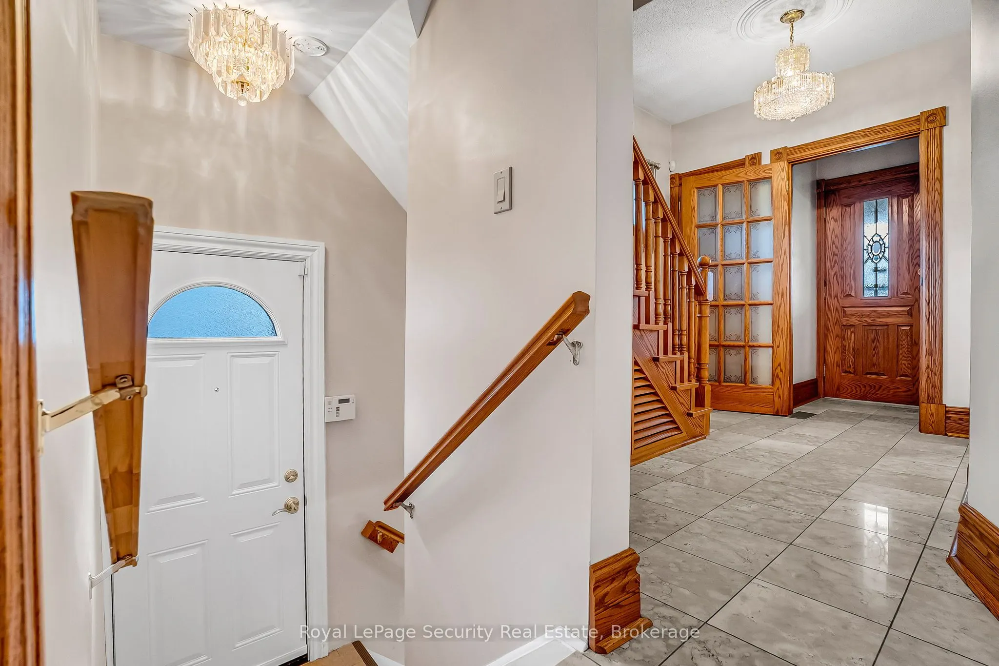 1937 Dufferin Street