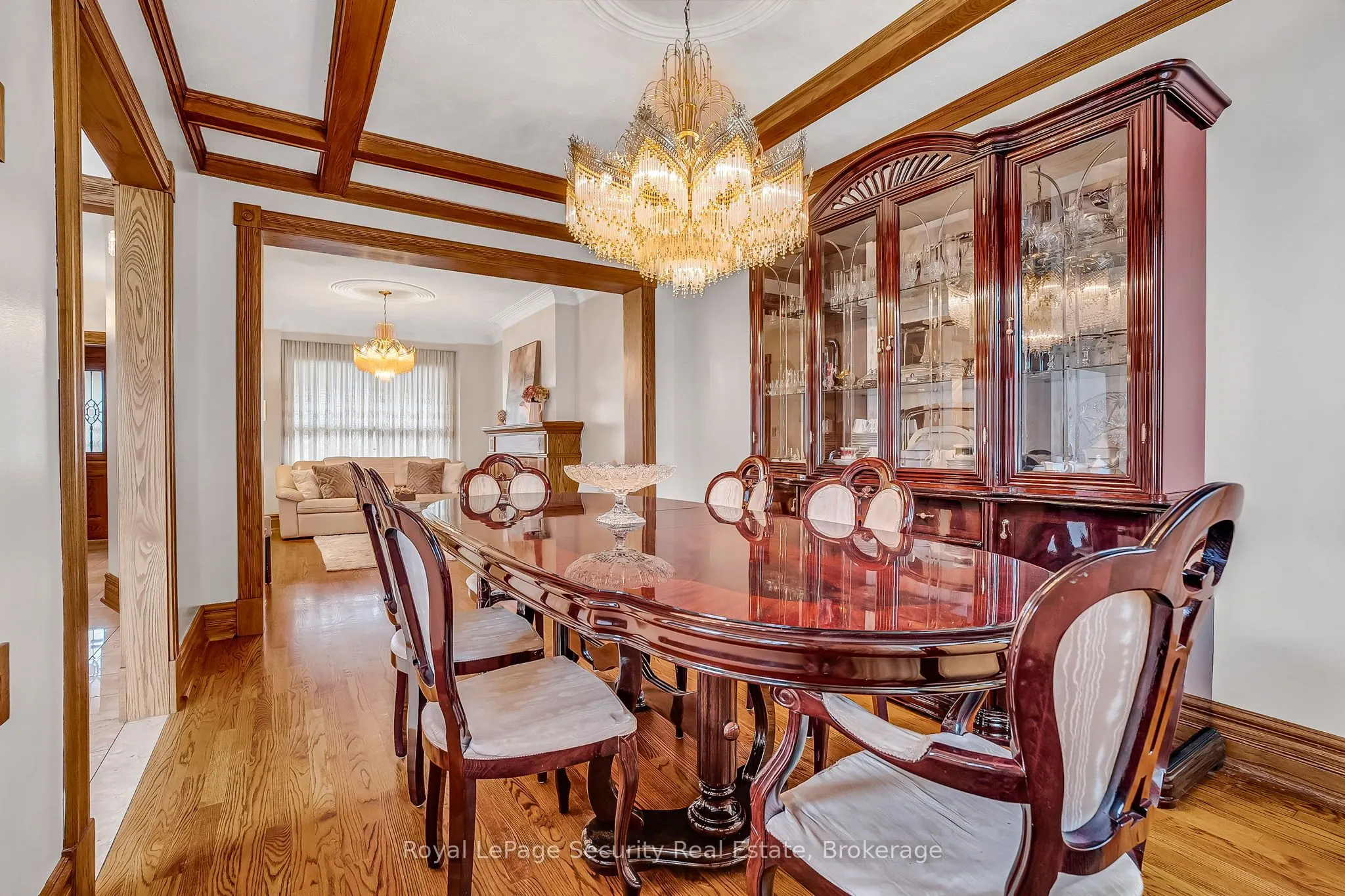 1937 Dufferin Street