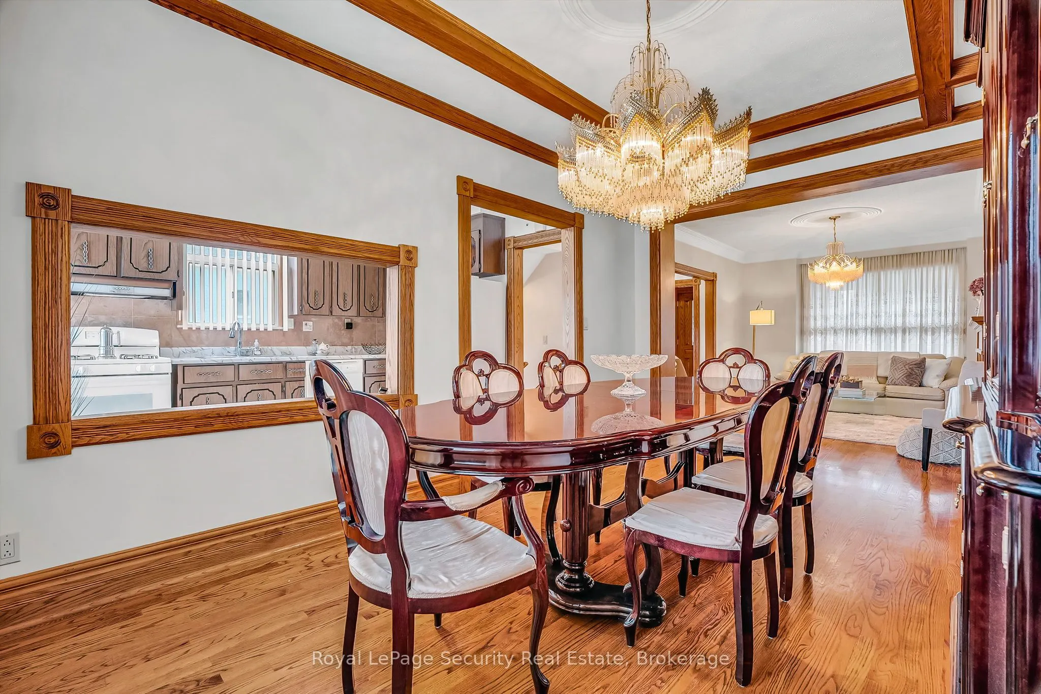 1937 Dufferin Street