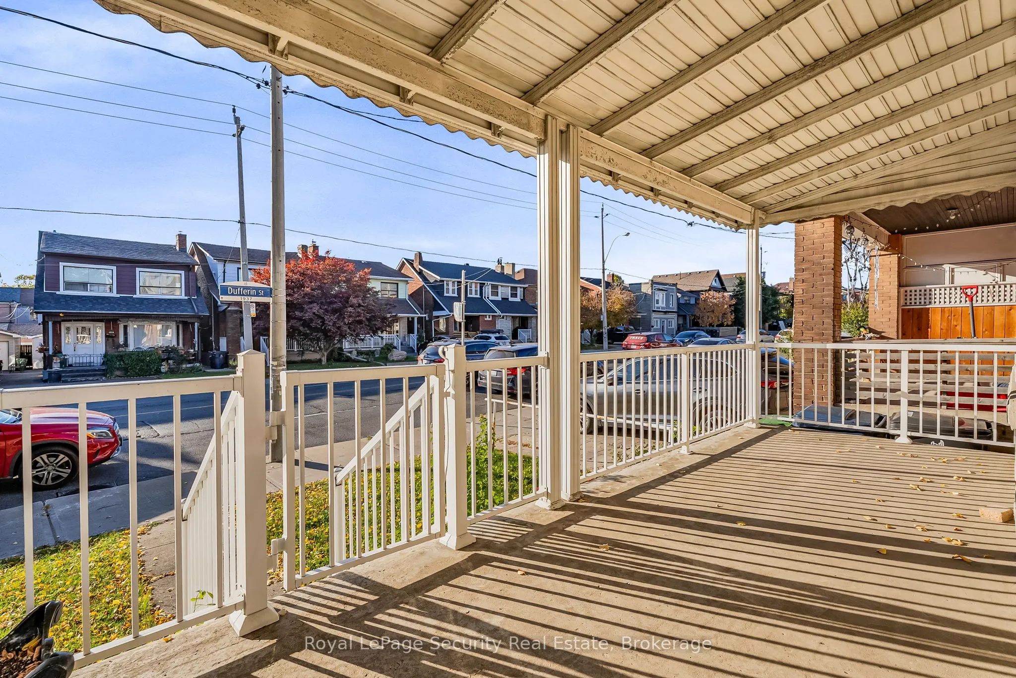 1937 Dufferin Street