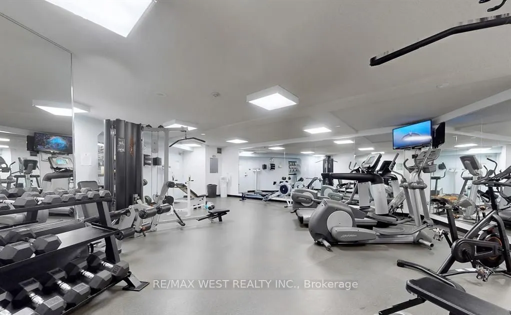 270 Queens Quay W, #2703