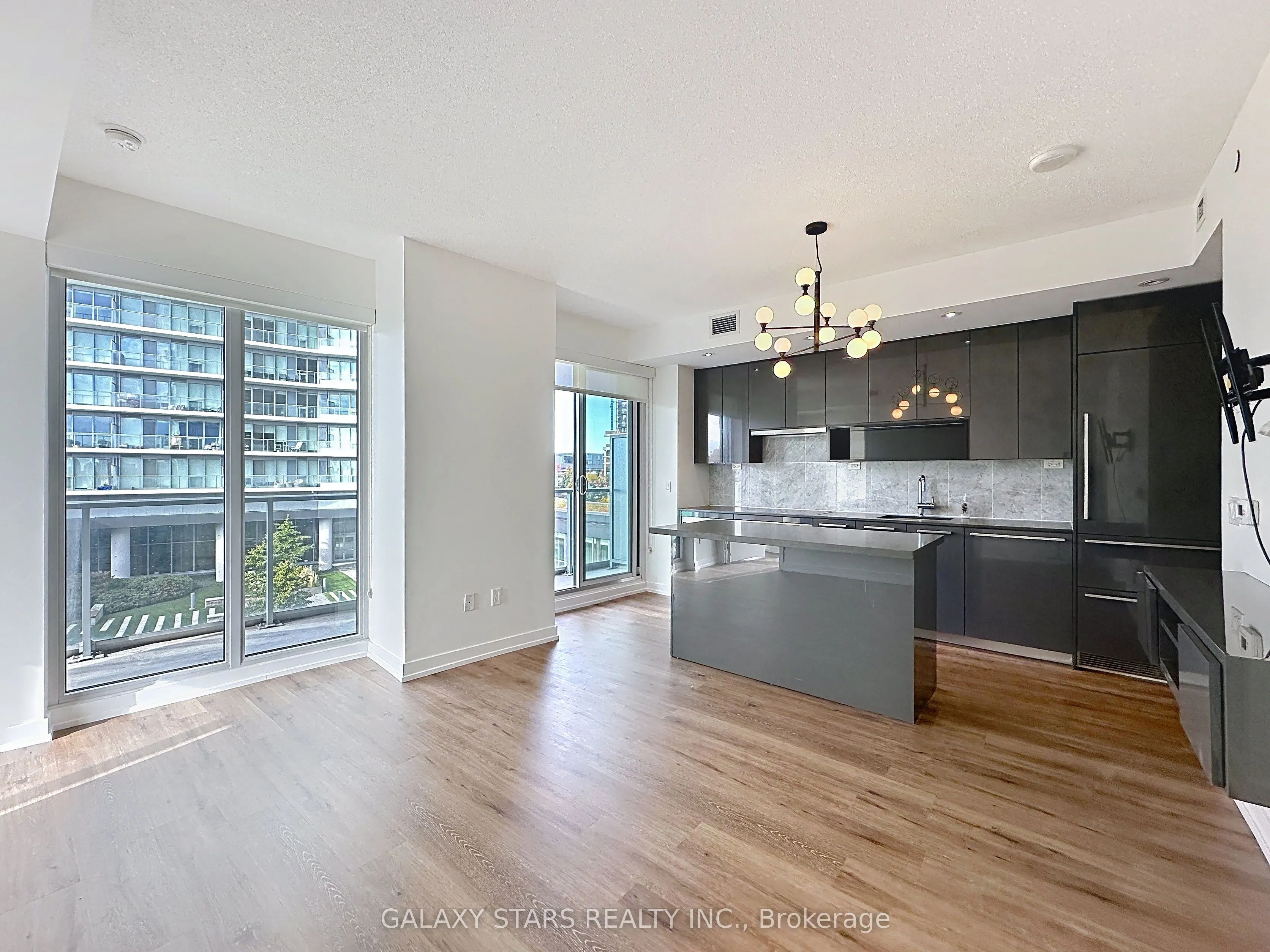 117 McMahon Drive, #203