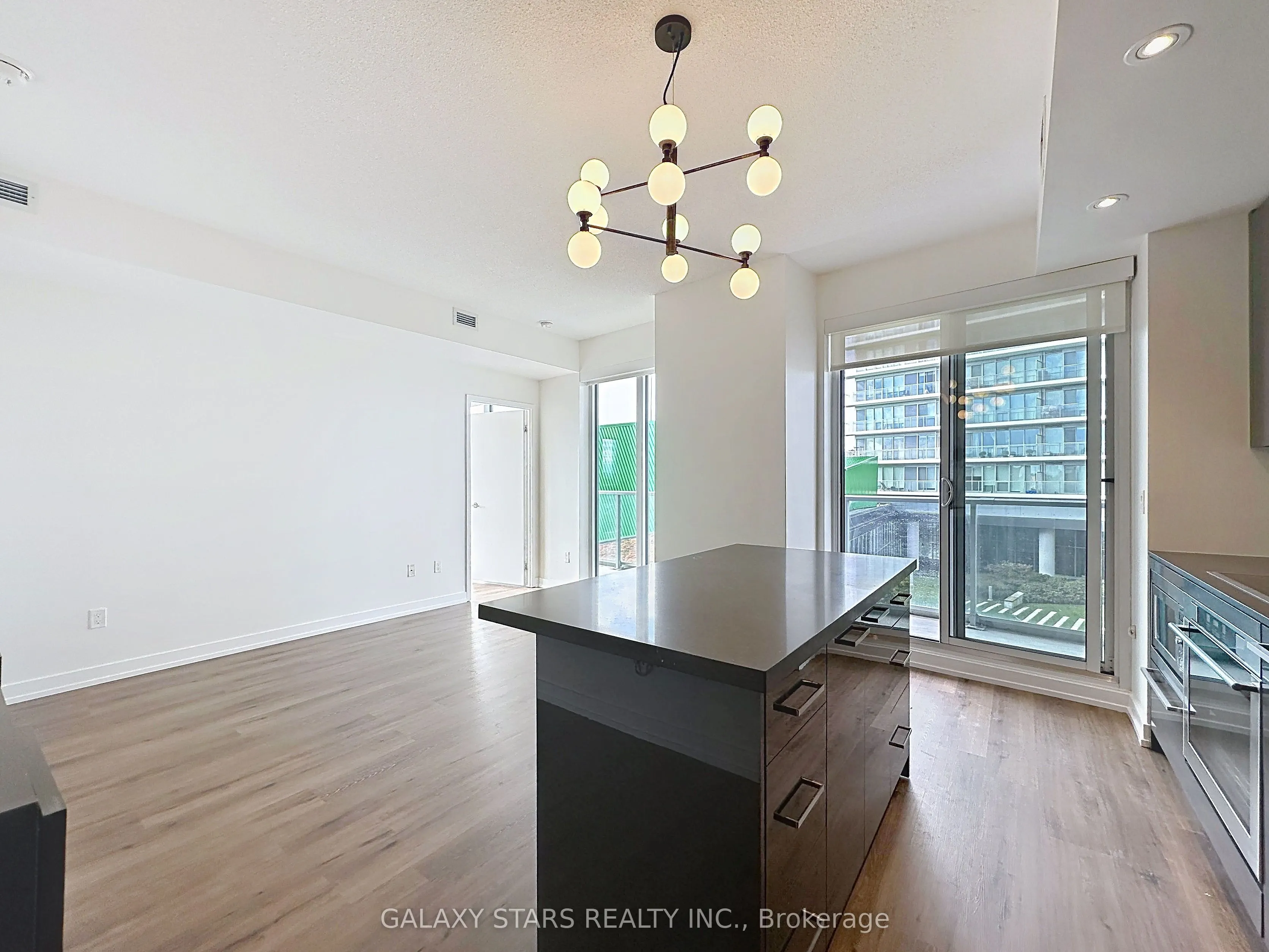 117 McMahon Drive, #203