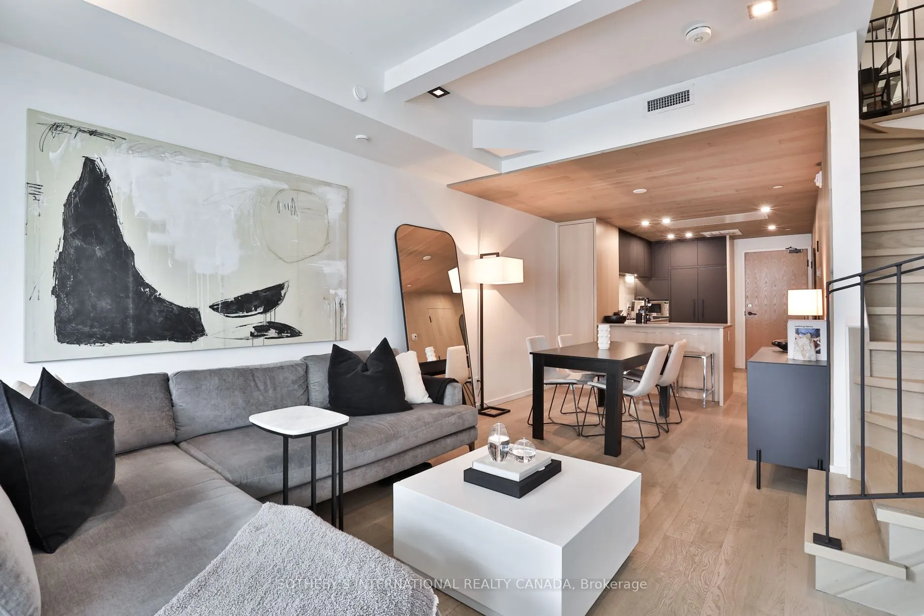 45 Dovercourt Road, #302