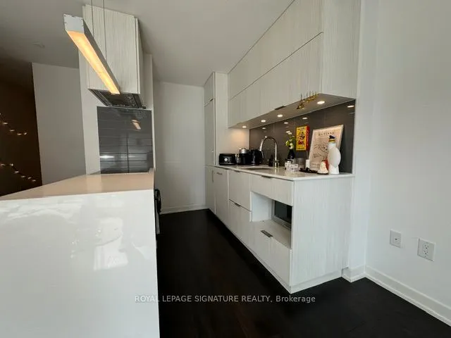 20 Richardson Street, #1606