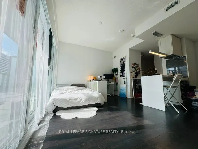 20 Richardson Street, #1606