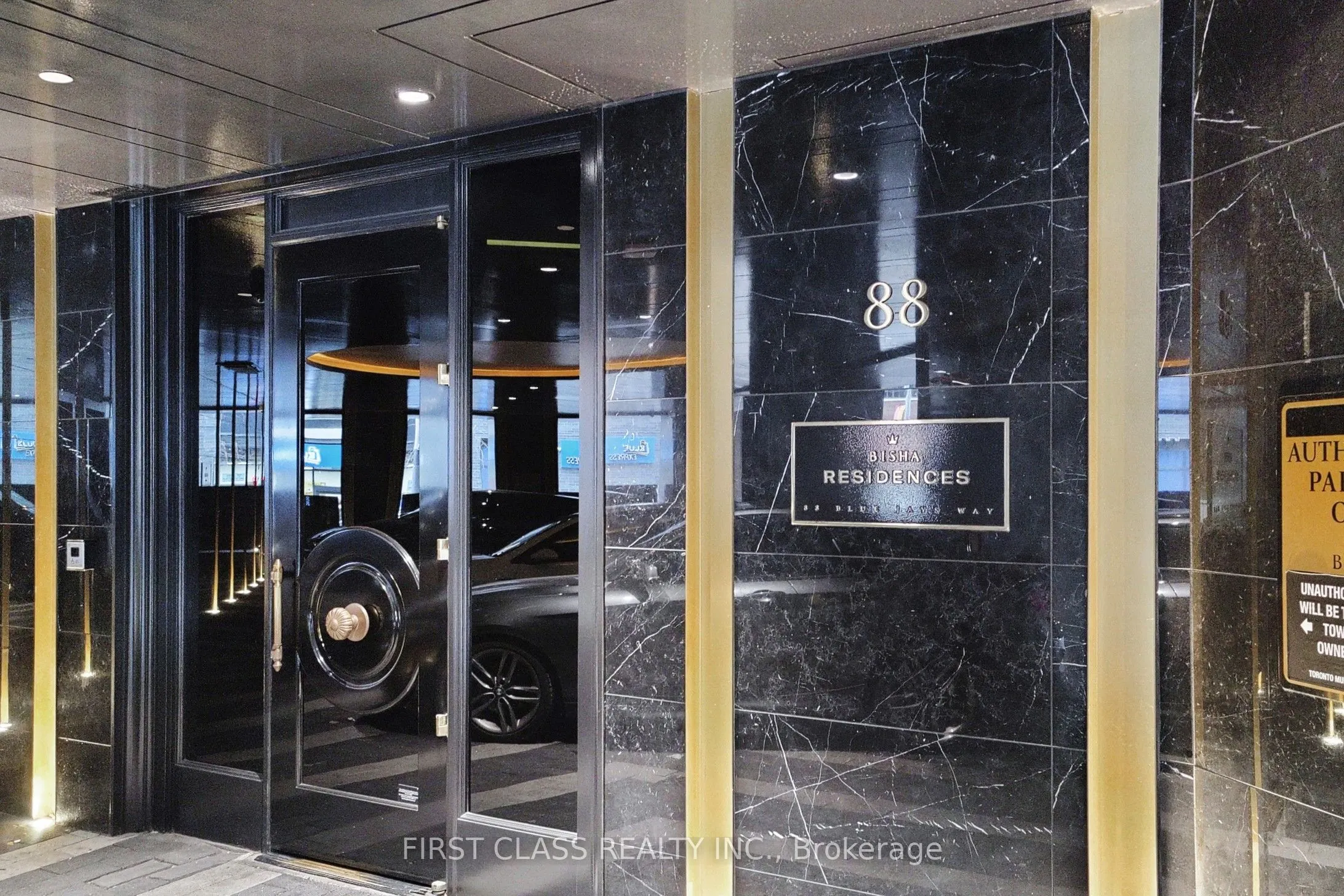 88 Blue Jays Way, #2708