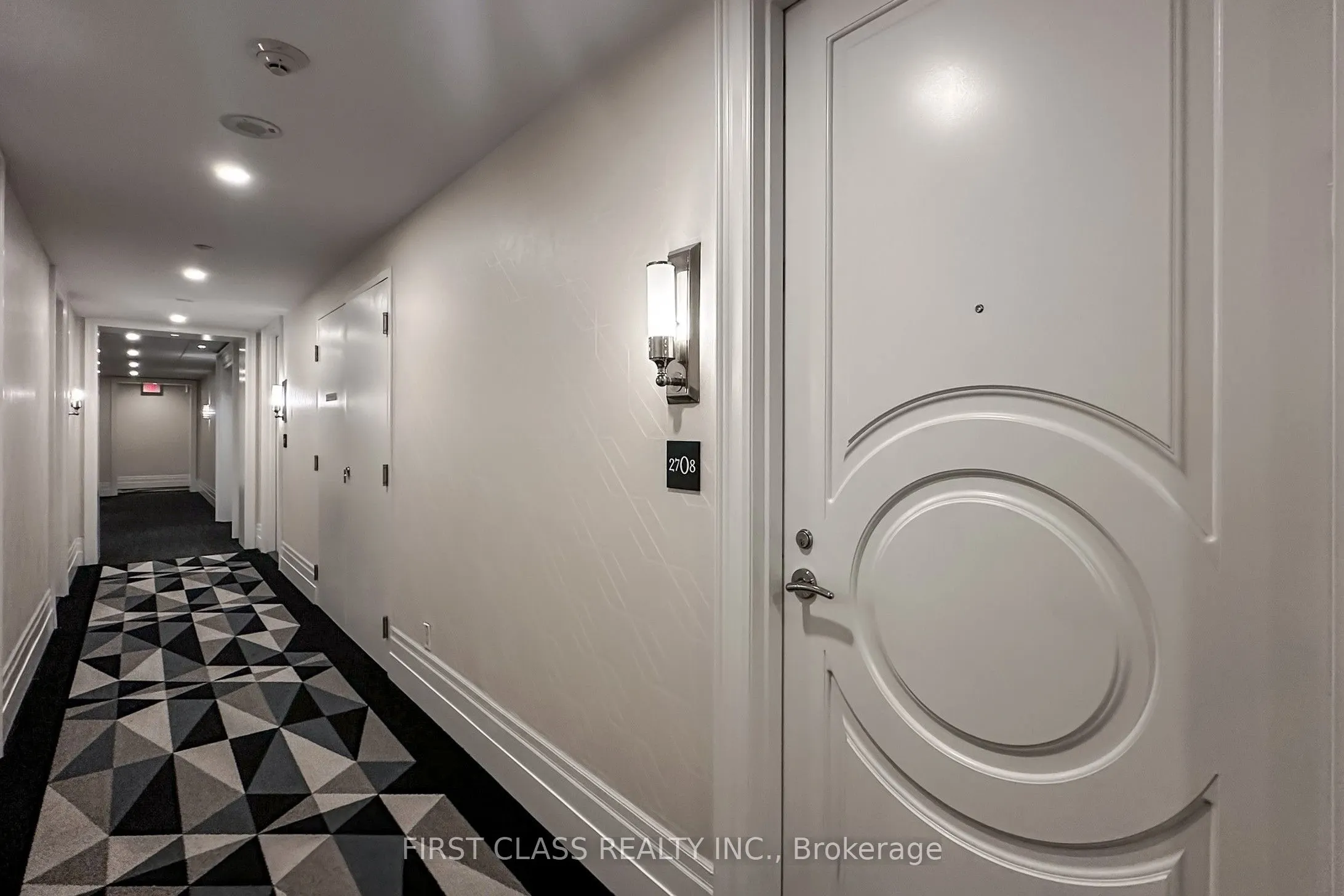 88 Blue Jays Way, #2708