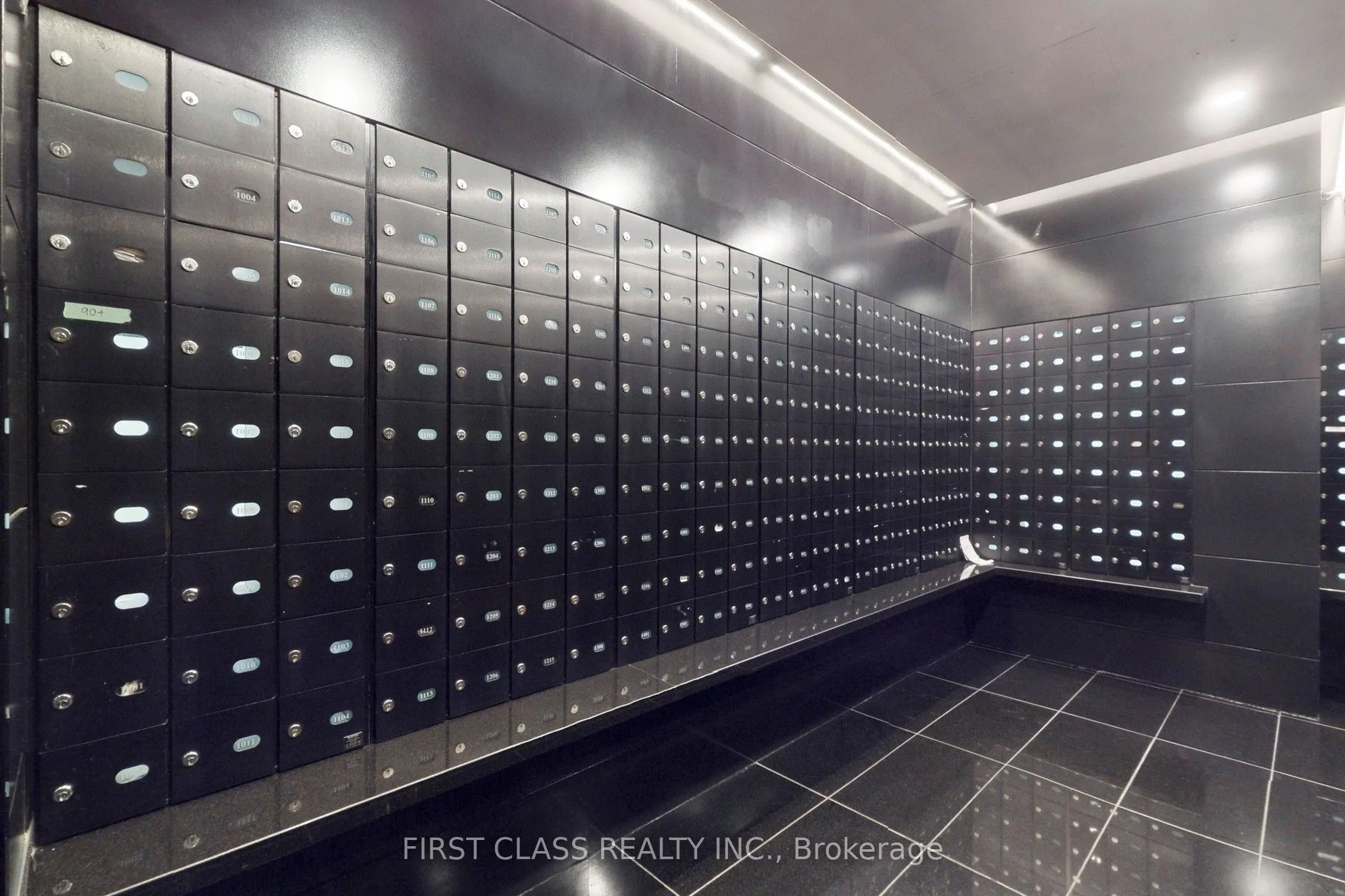 88 Blue Jays Way, #2708