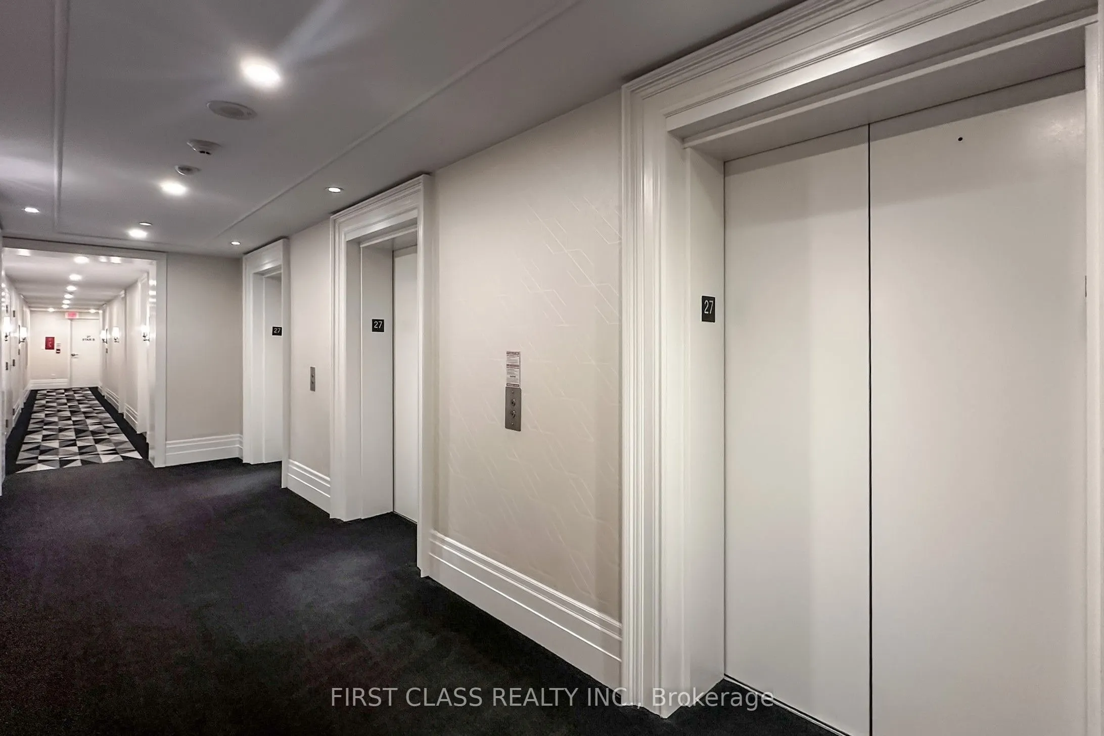 88 Blue Jays Way, #2708