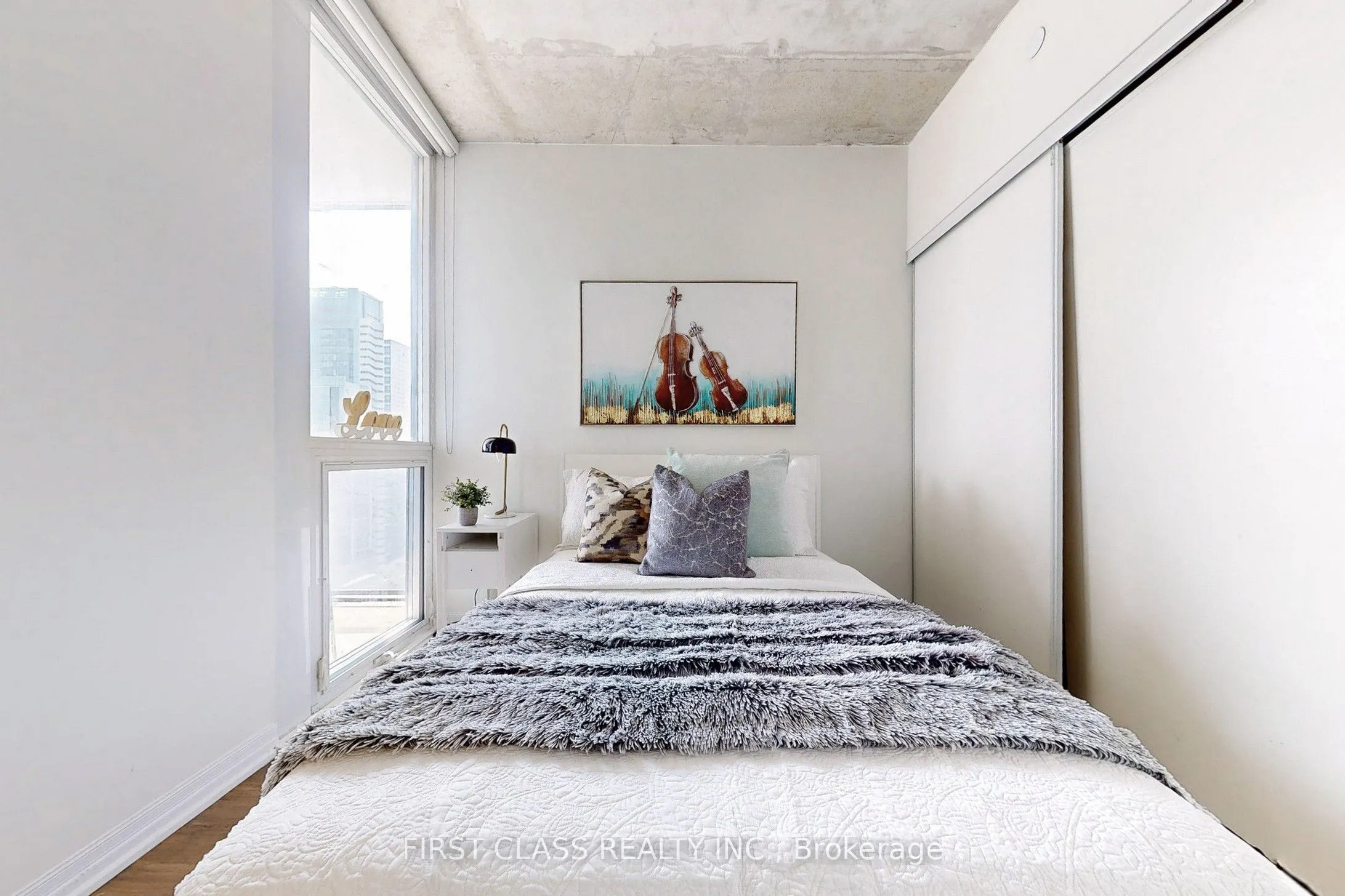 88 Blue Jays Way, #2708