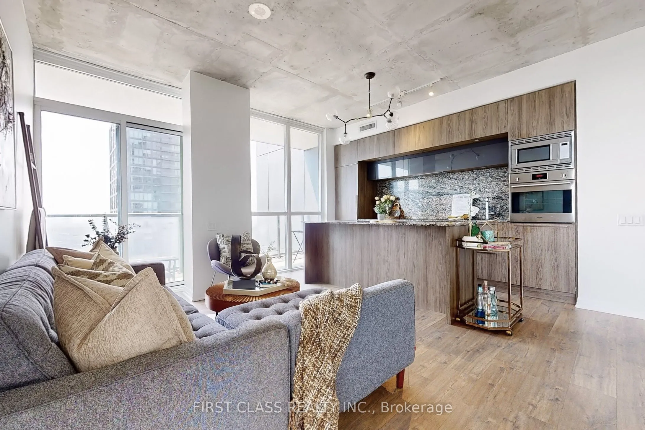 88 Blue Jays Way, #2708