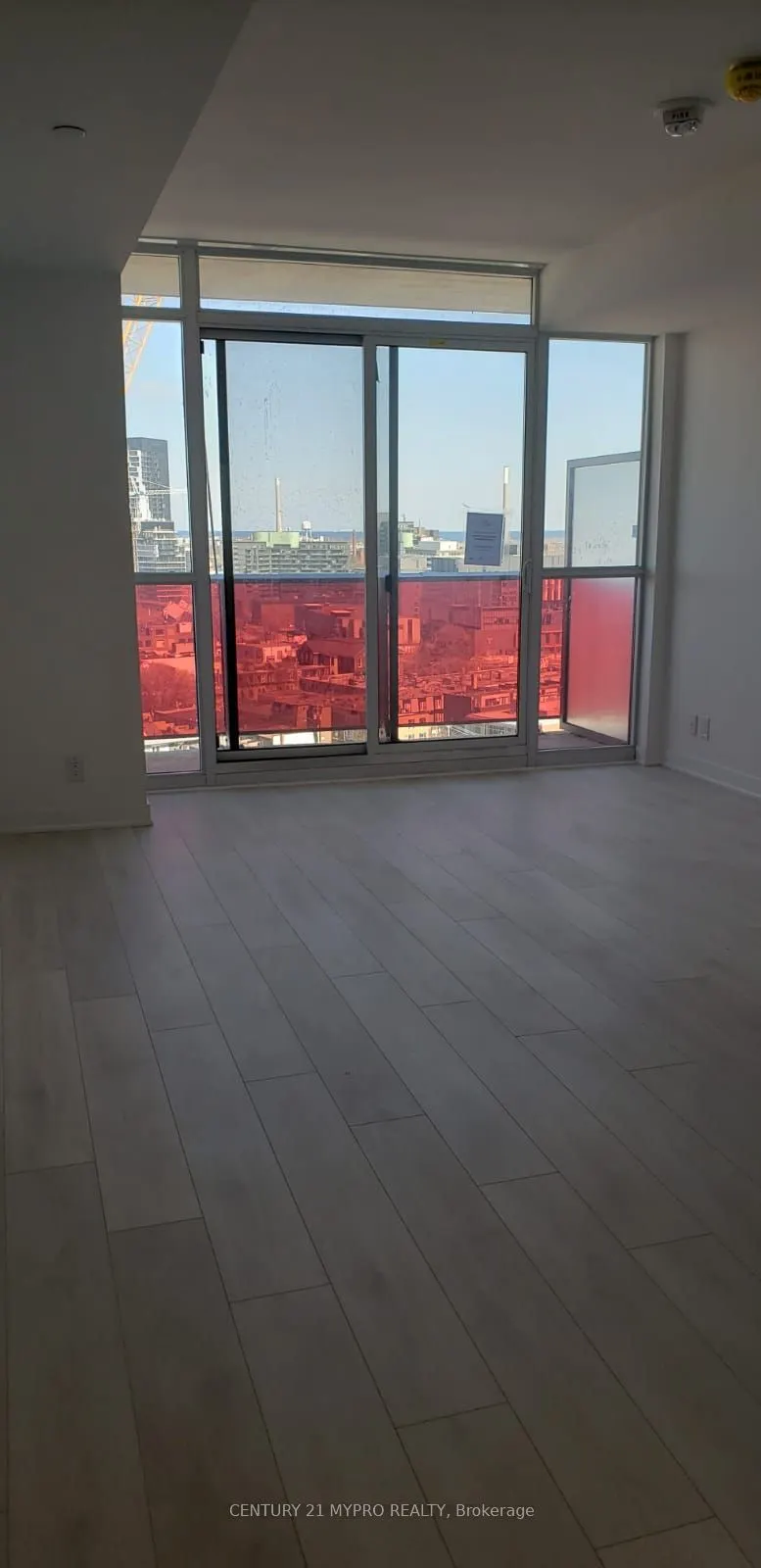 120 Parliament Street, #1407