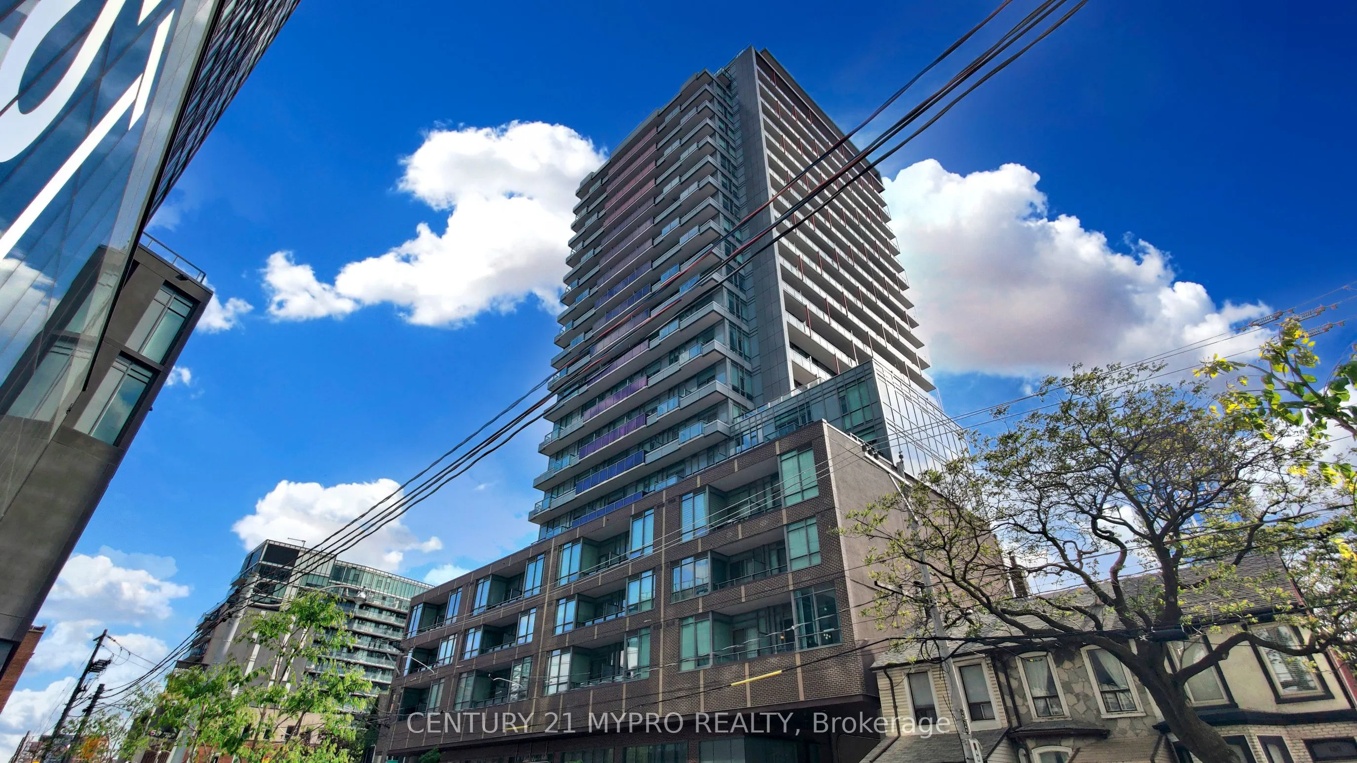 120 Parliament Street, #1407