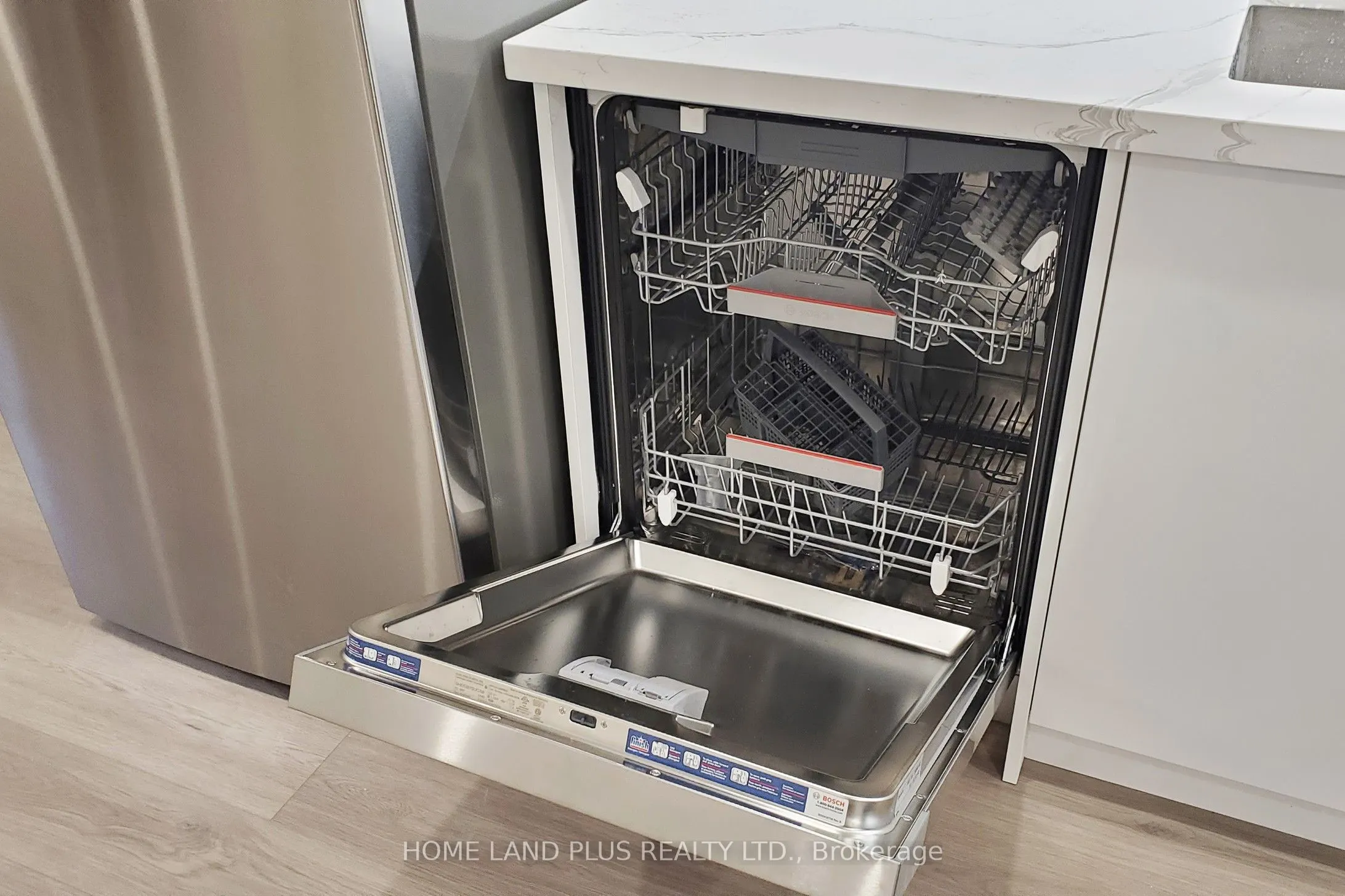 386 Princess Avenue, #Basement