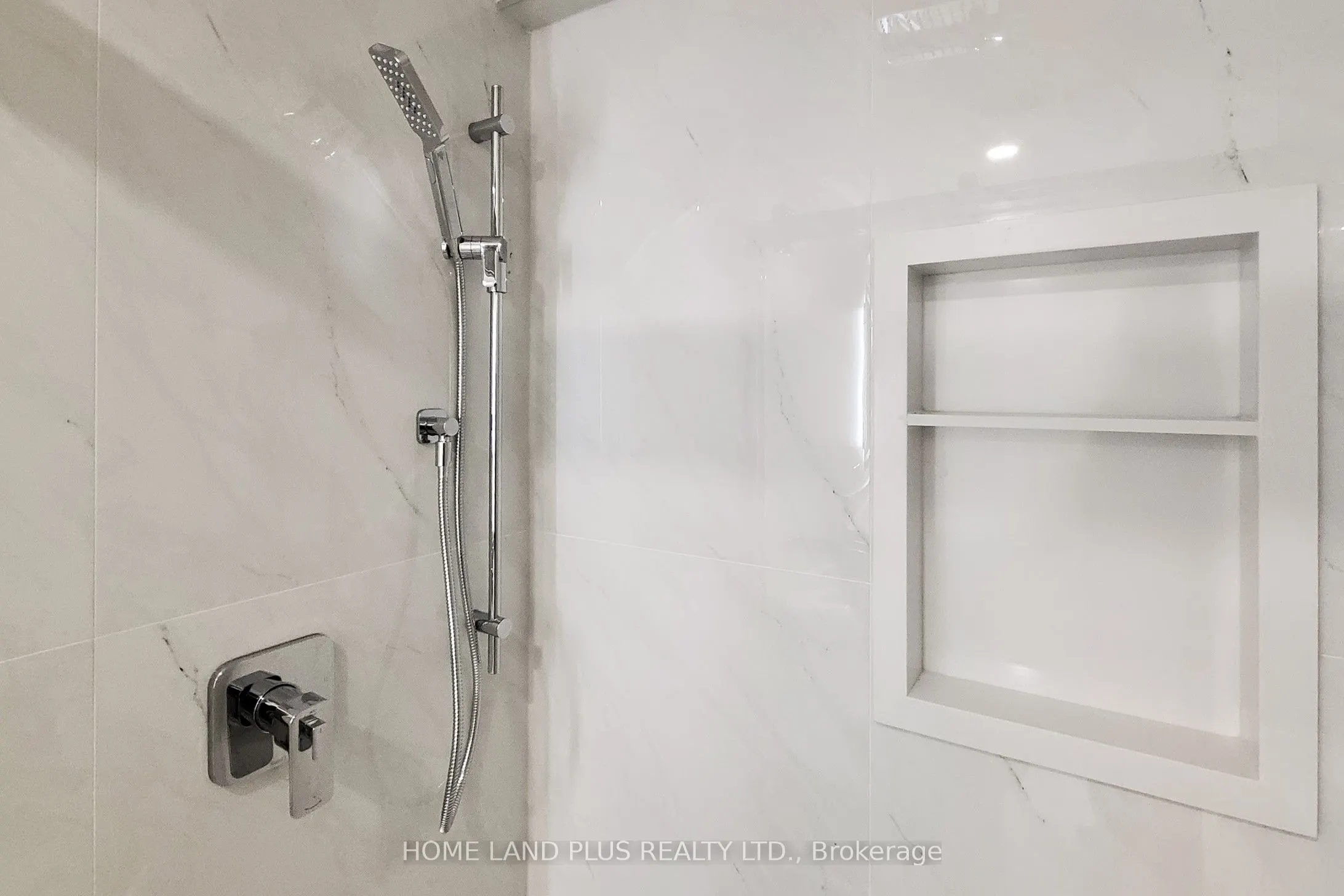 386 Princess Avenue, #Basement