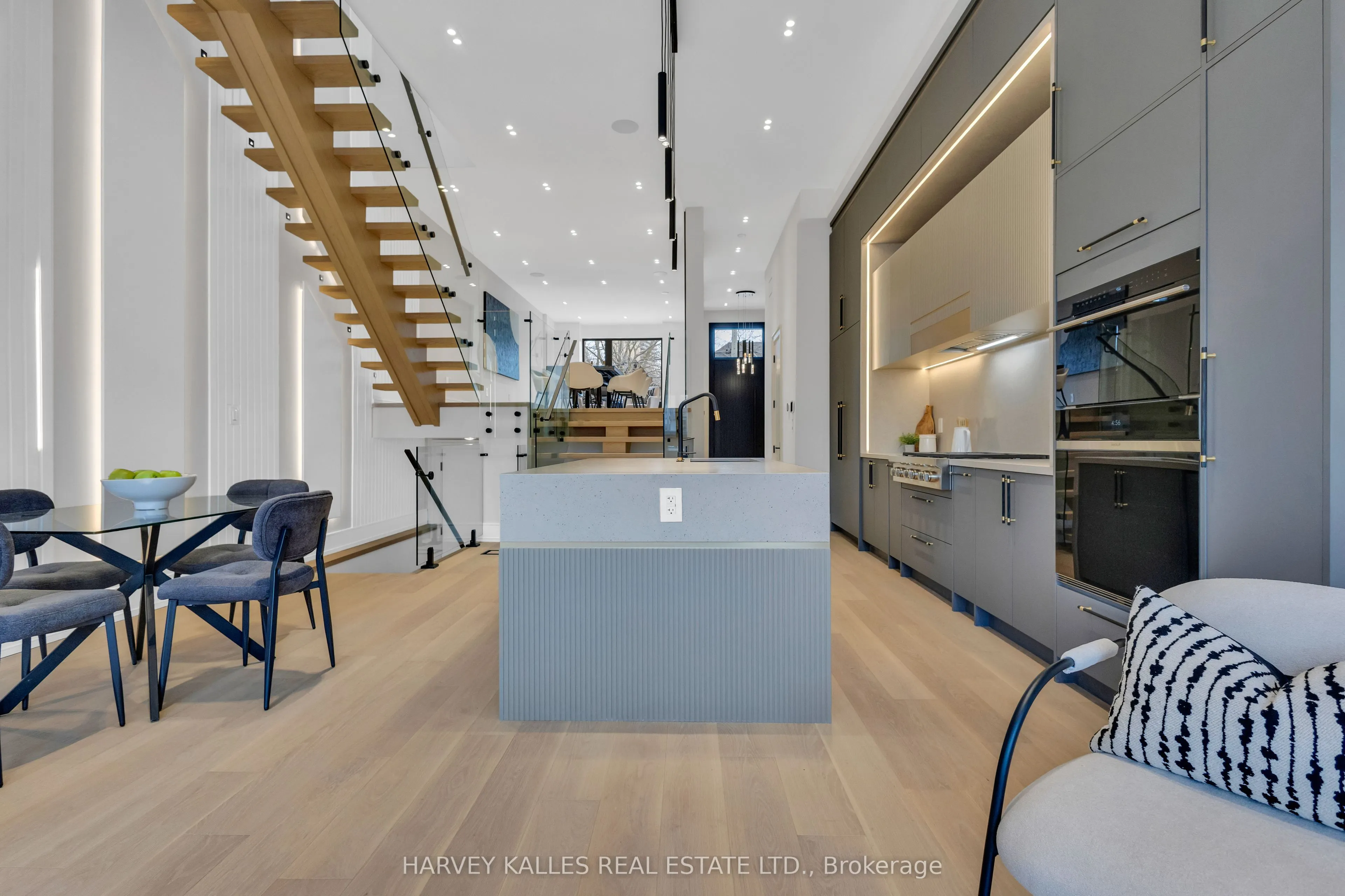 116 Briar Hill Avenue